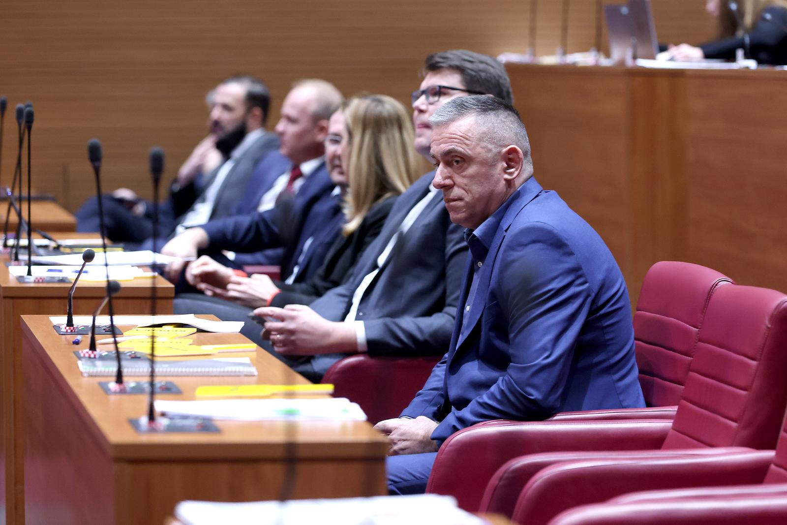 Zagreb: U Saboru počela rasprava o povjerenju premijeru Plenkoviću