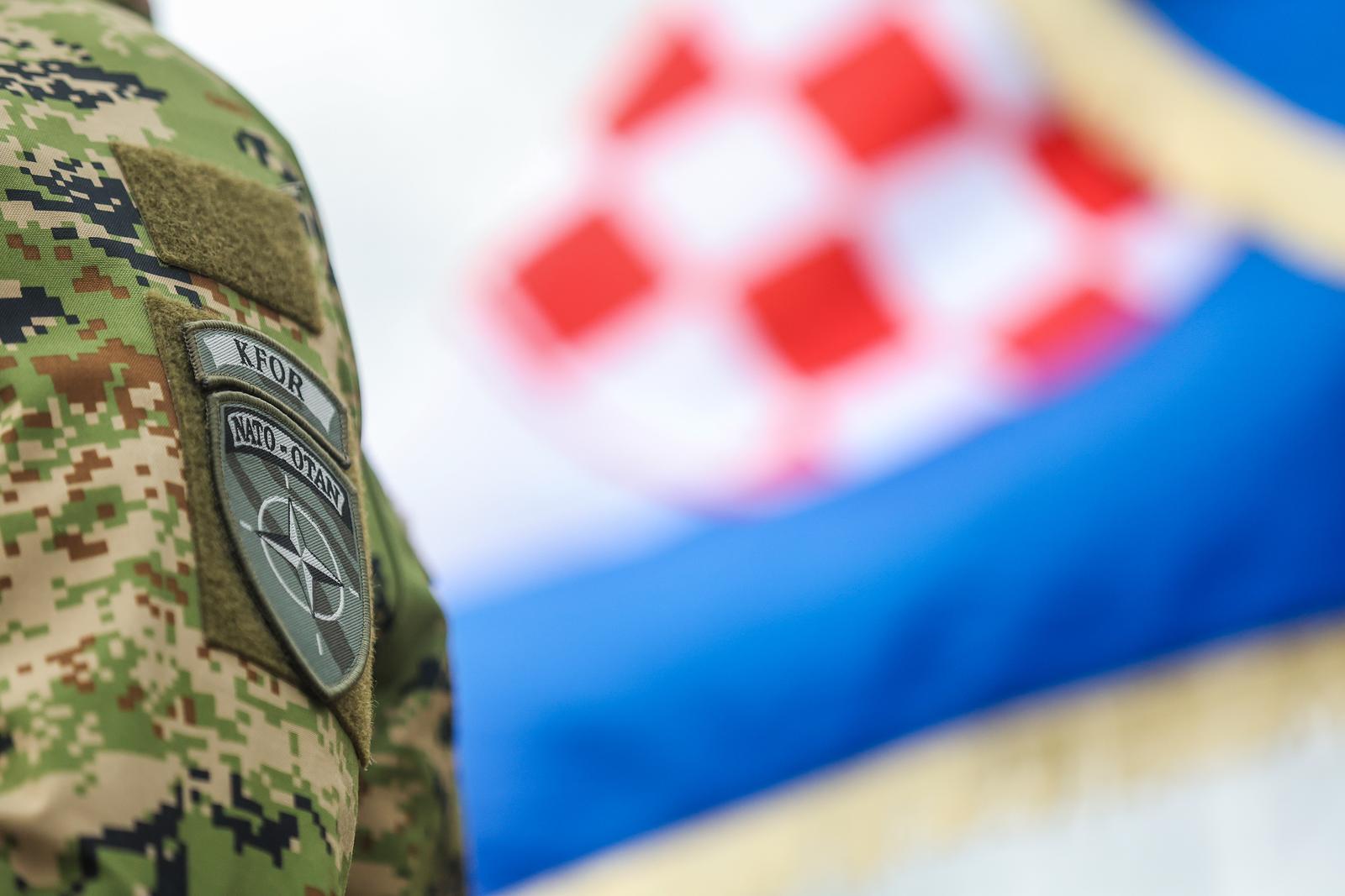 Zagreb: Ispraćaj 42. hrvatskog kontingenta u NATO-ovu operaciju potpore miru