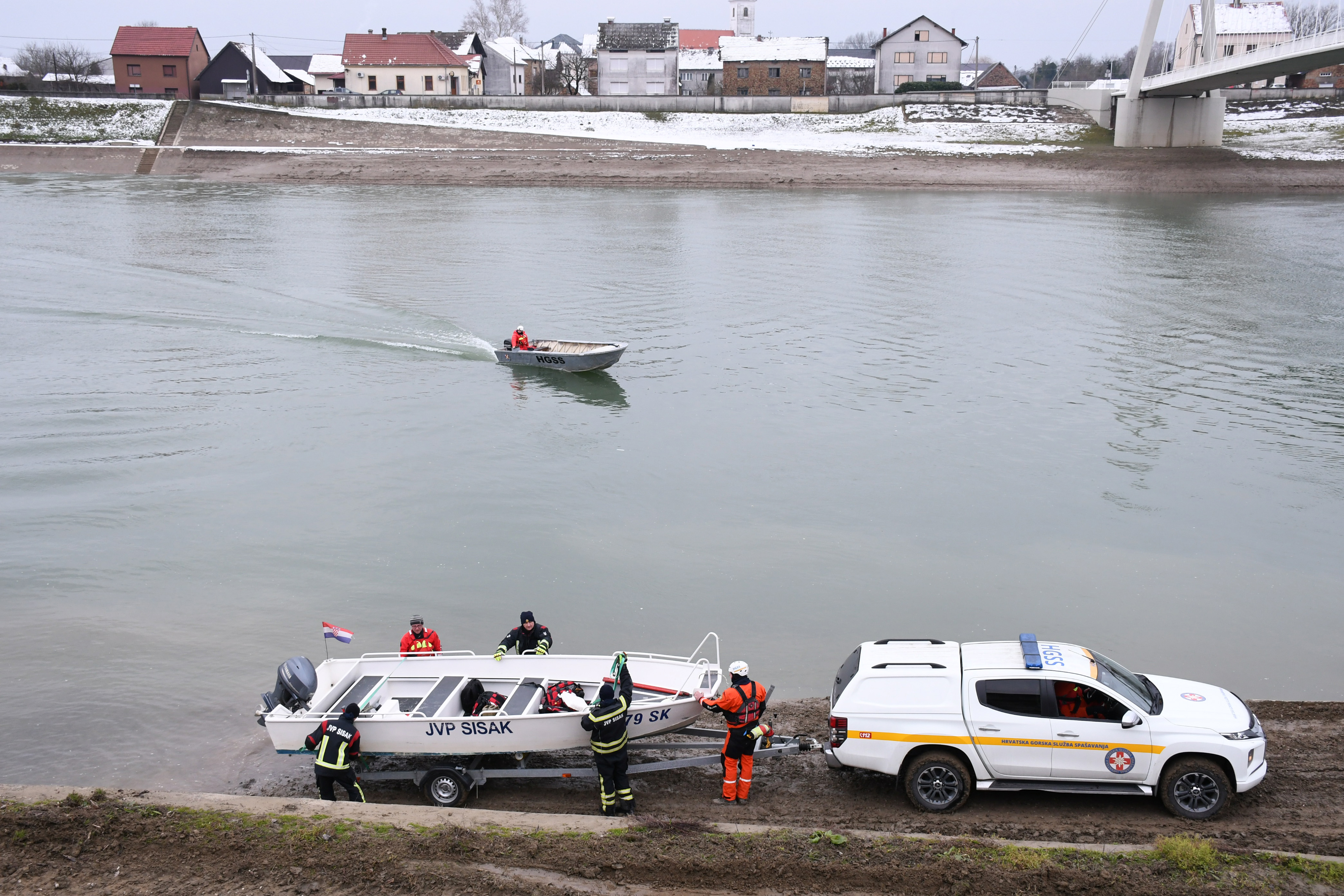 Potraga za nestalim djetetom u Savi na području Martinske Vesi