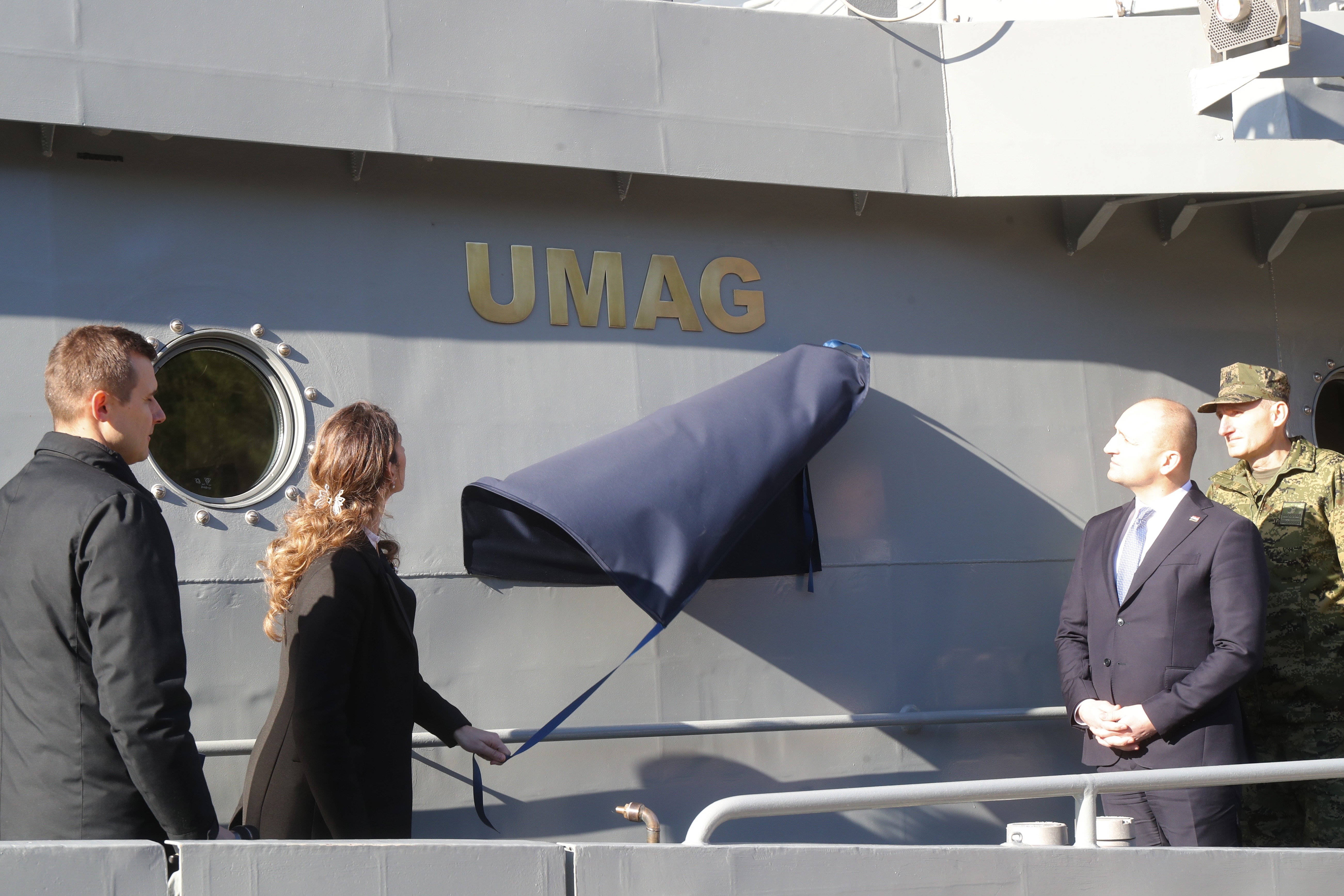 Split: Svečana primopredaja i imenovanje novog obalnog ophodnog broda OOB-32 "Umag"