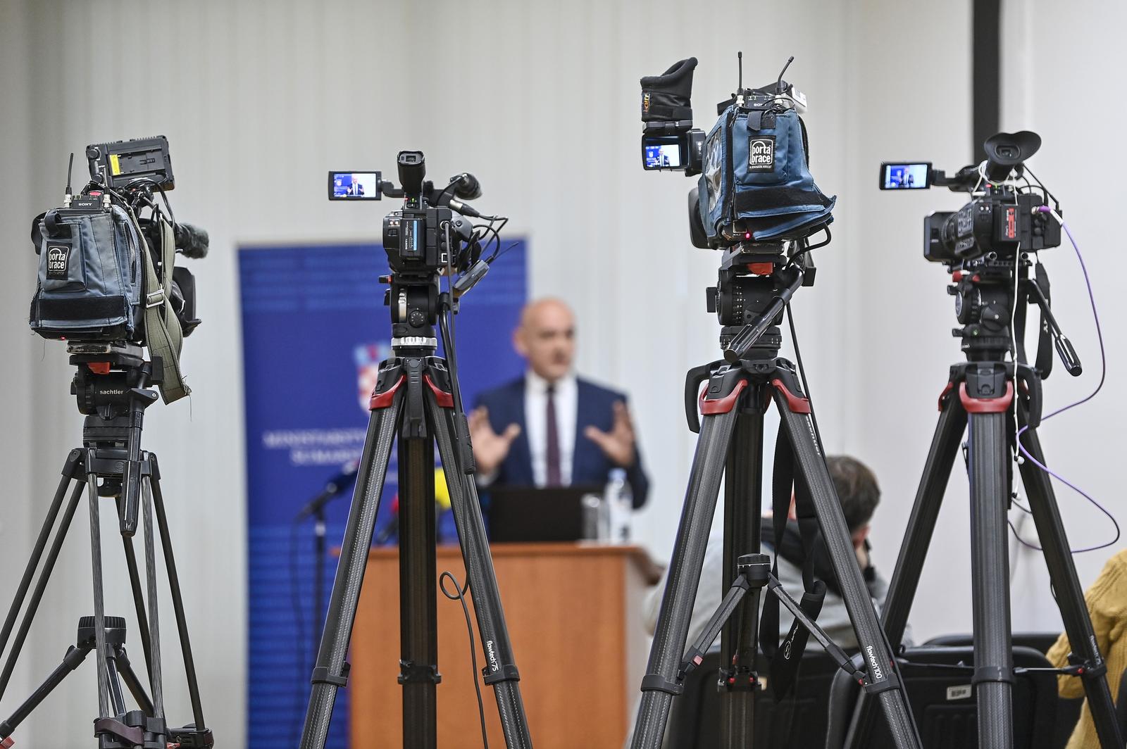 Zagreb: Josip Dabro na konferenciji za novinare predstavio je  programe za povećanje proizvodnje mesa i mlijeka u Hrvatskoj