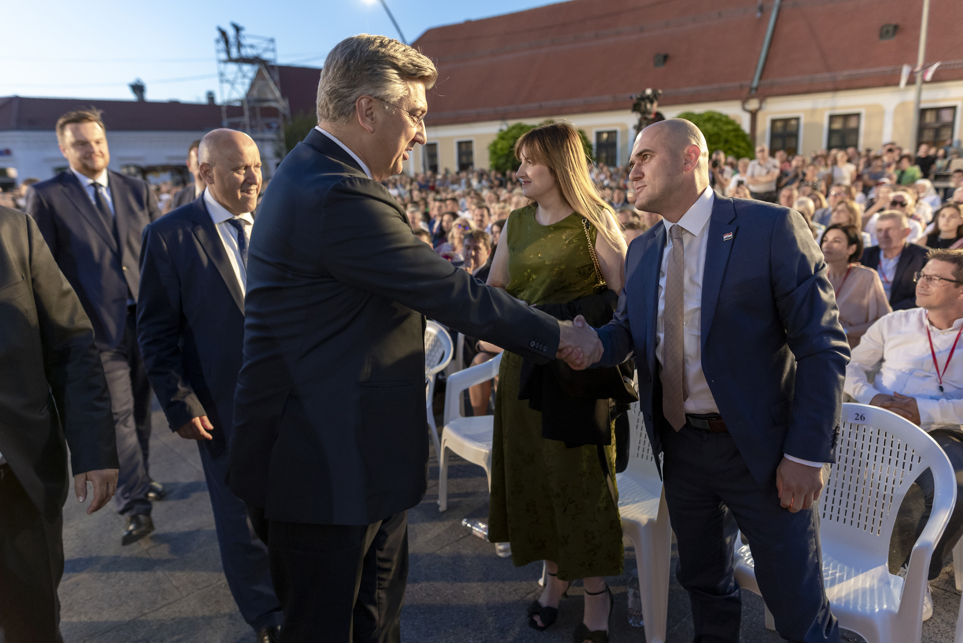 Andrej Plenković, Josip Dabro