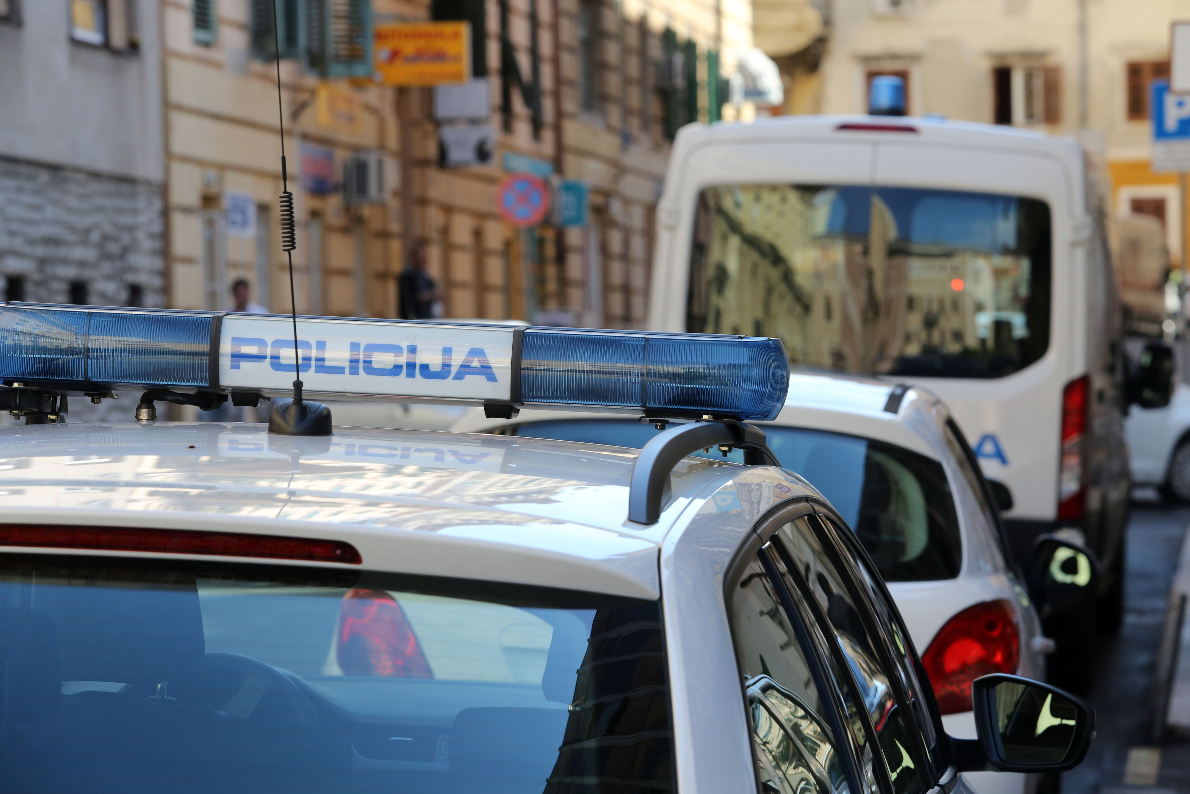 Rijeka: Privo?enje u upanijsko dravno odvjetnitvo osoba osumnji?enih za korupciju