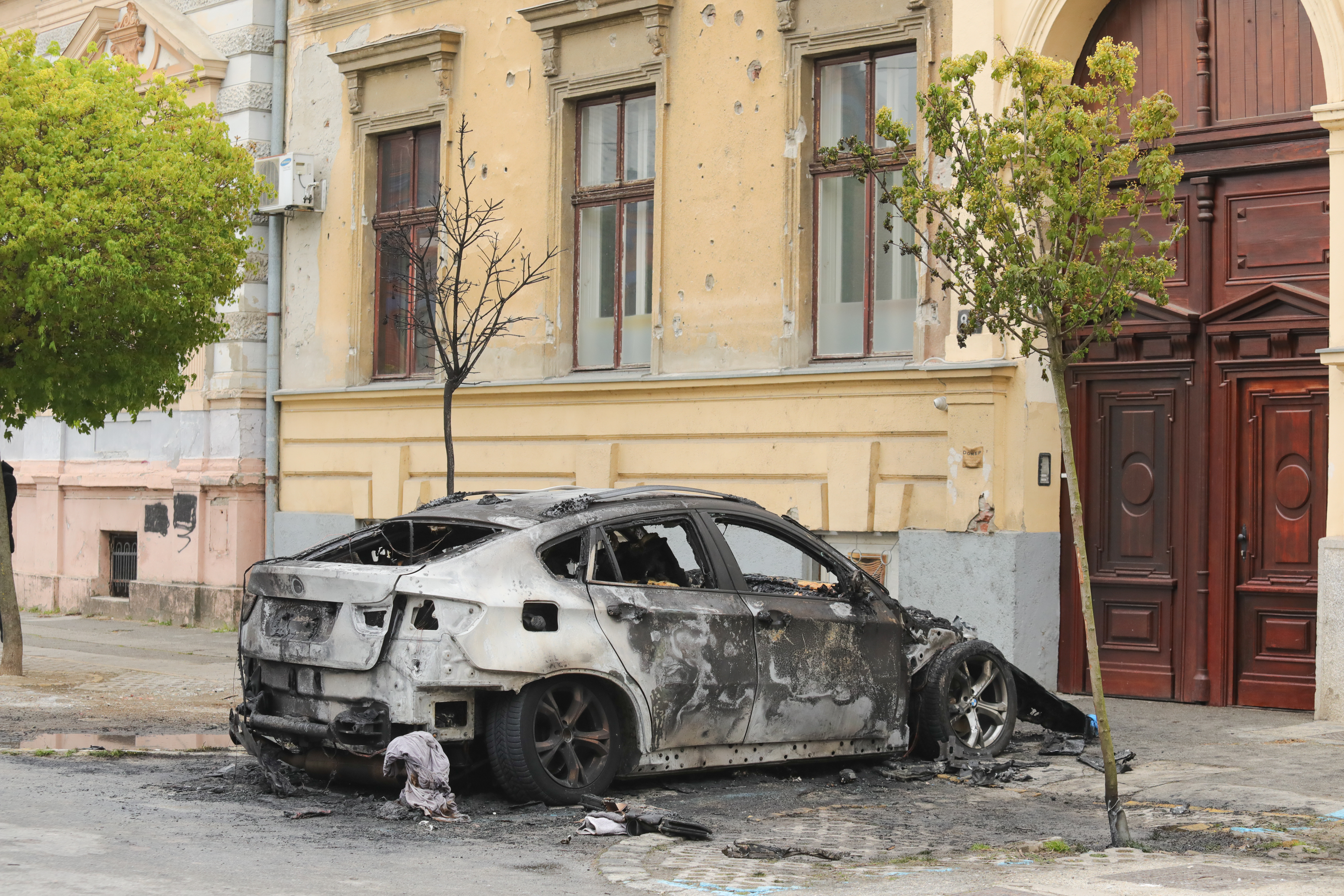U Osijeku se zapalio automobil