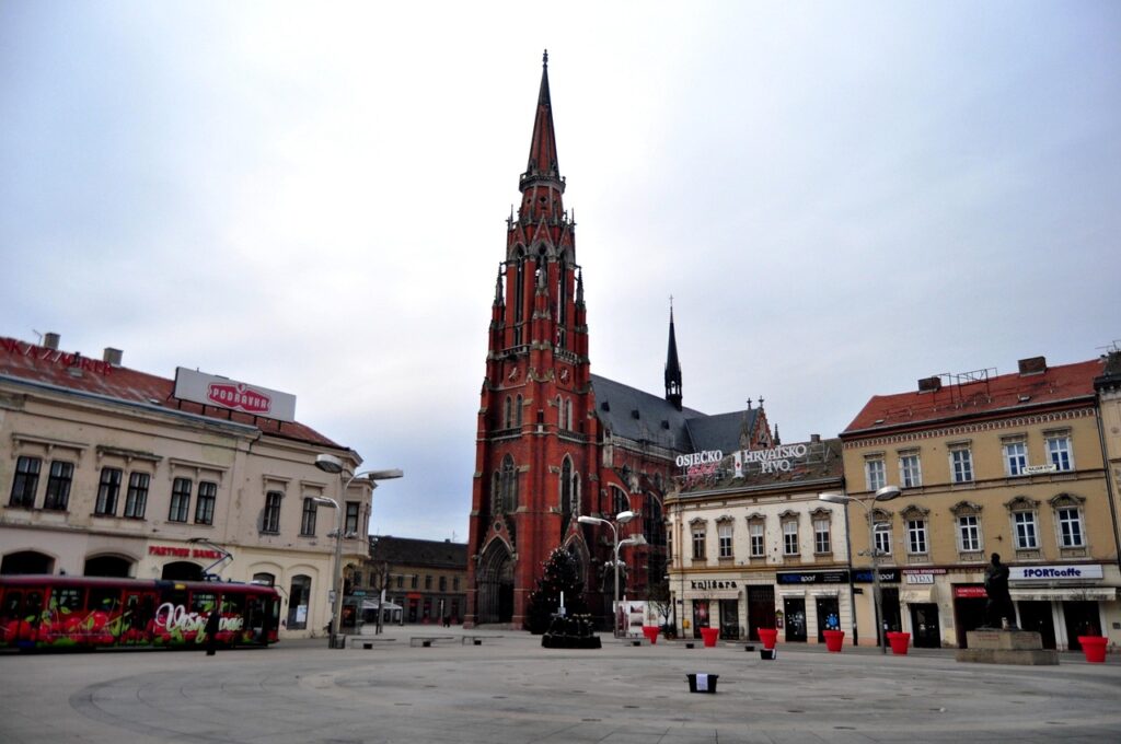 1738148764-osijek-co-cathedral-1144004_1280-1024x680.jpg