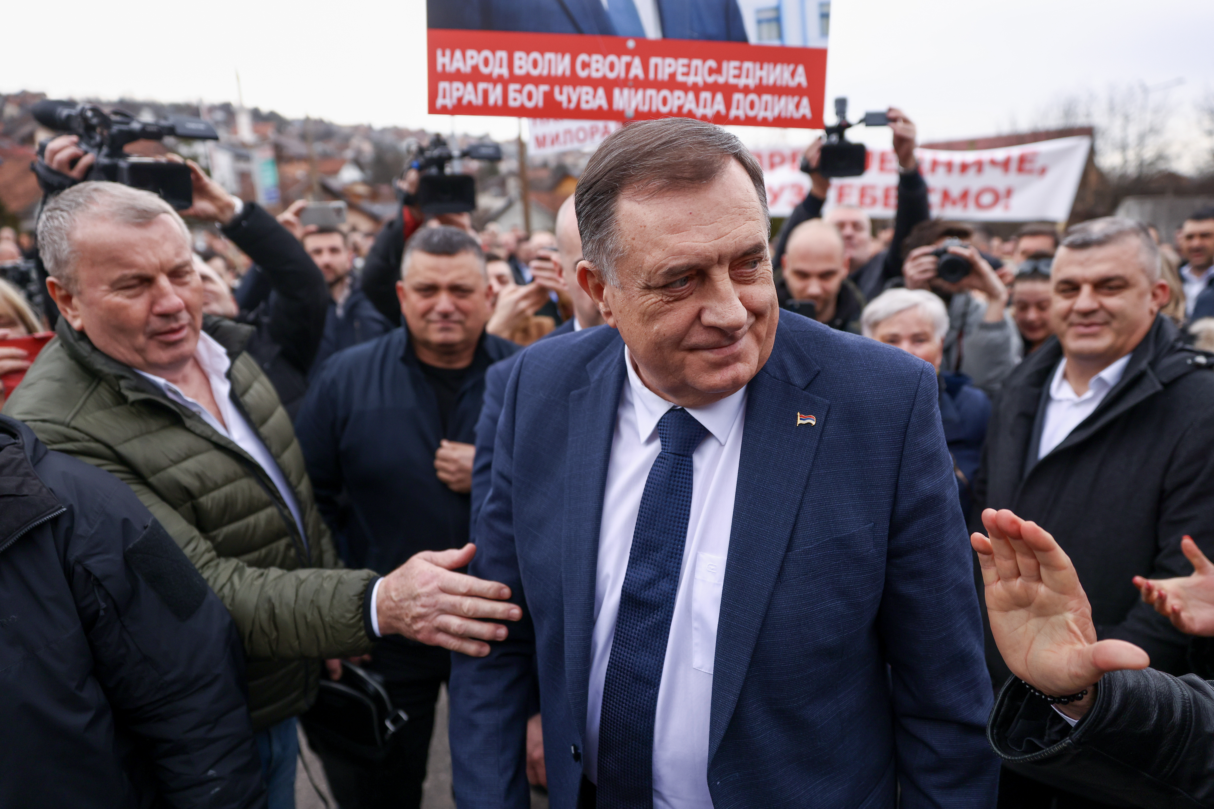 Sarajevo: Nakon više od mjesec dana nastavljeno suđenje Dodiku, traži se vraćanje procesa na početak