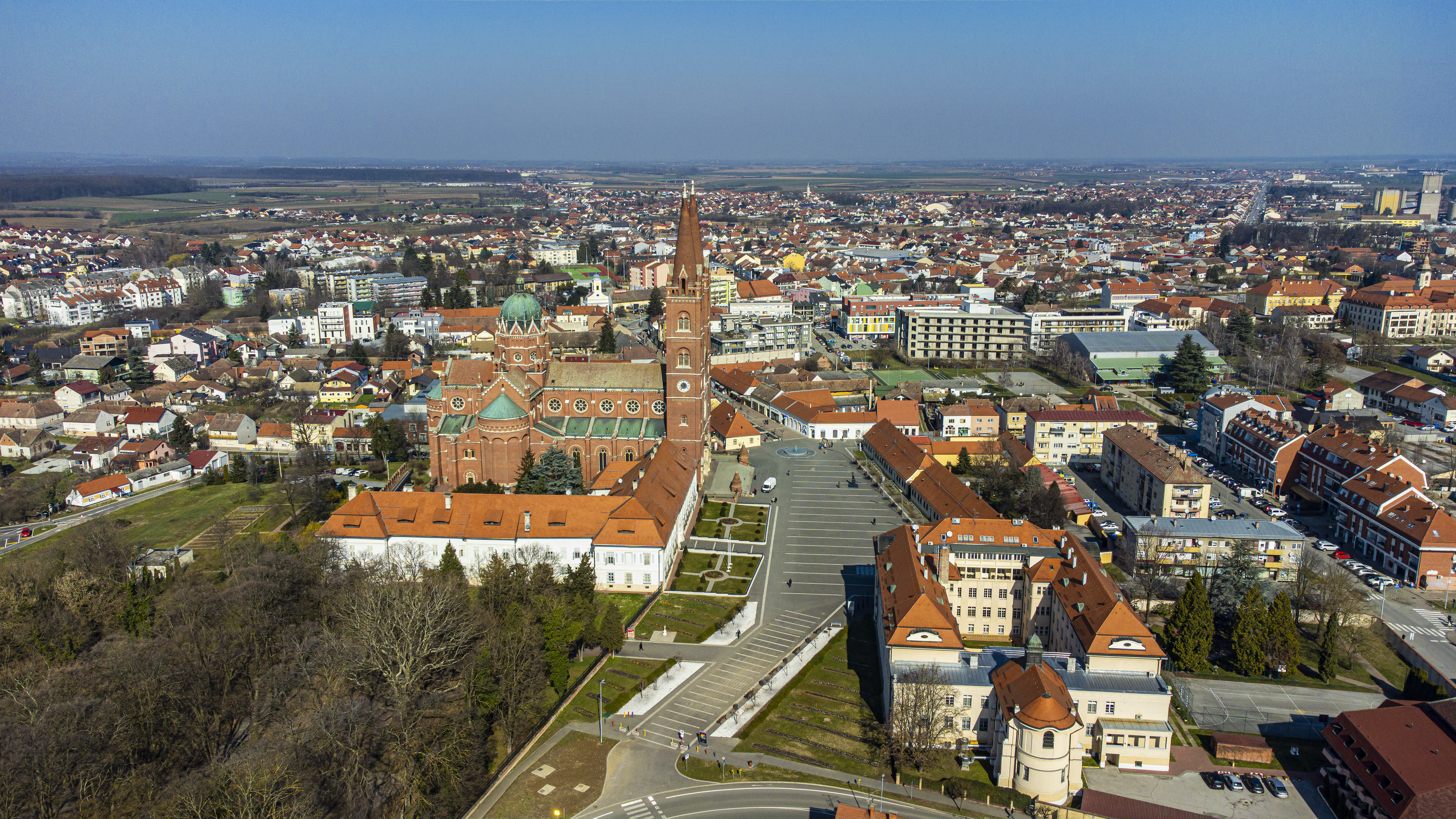 Pogled iz zraka na Grad Đakovo