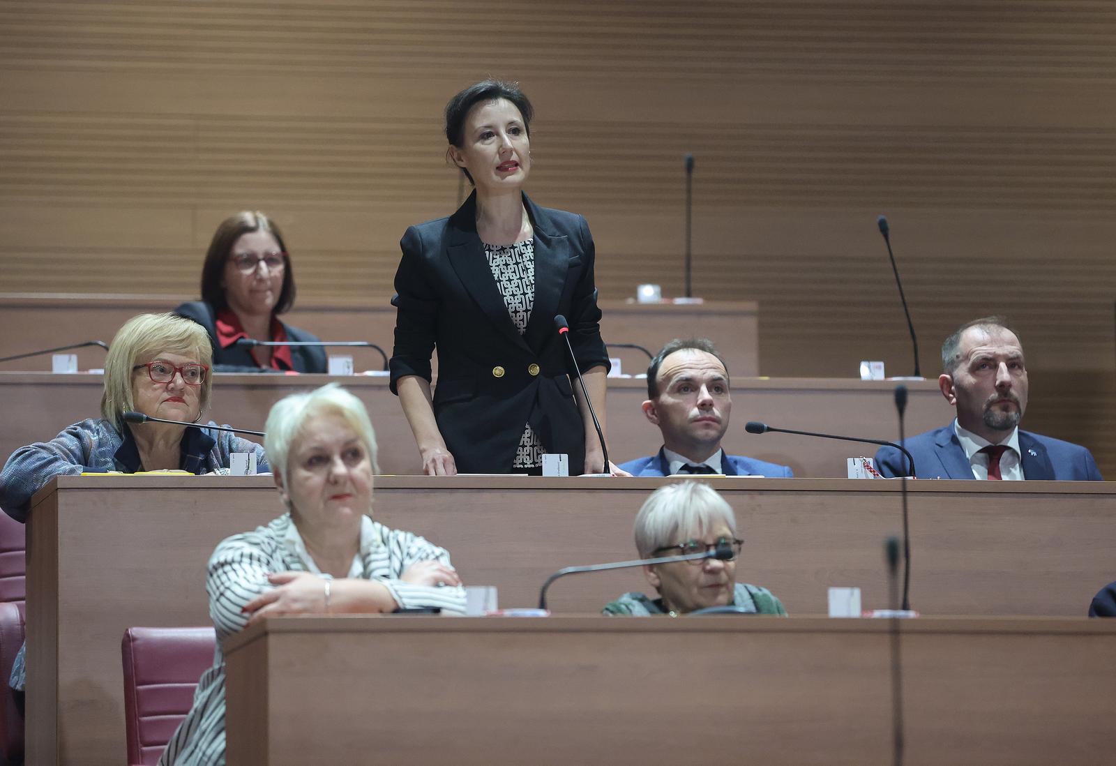 Zagreb: Sjednica sabora na kojoj zastupnici glasuju za ustavne suce