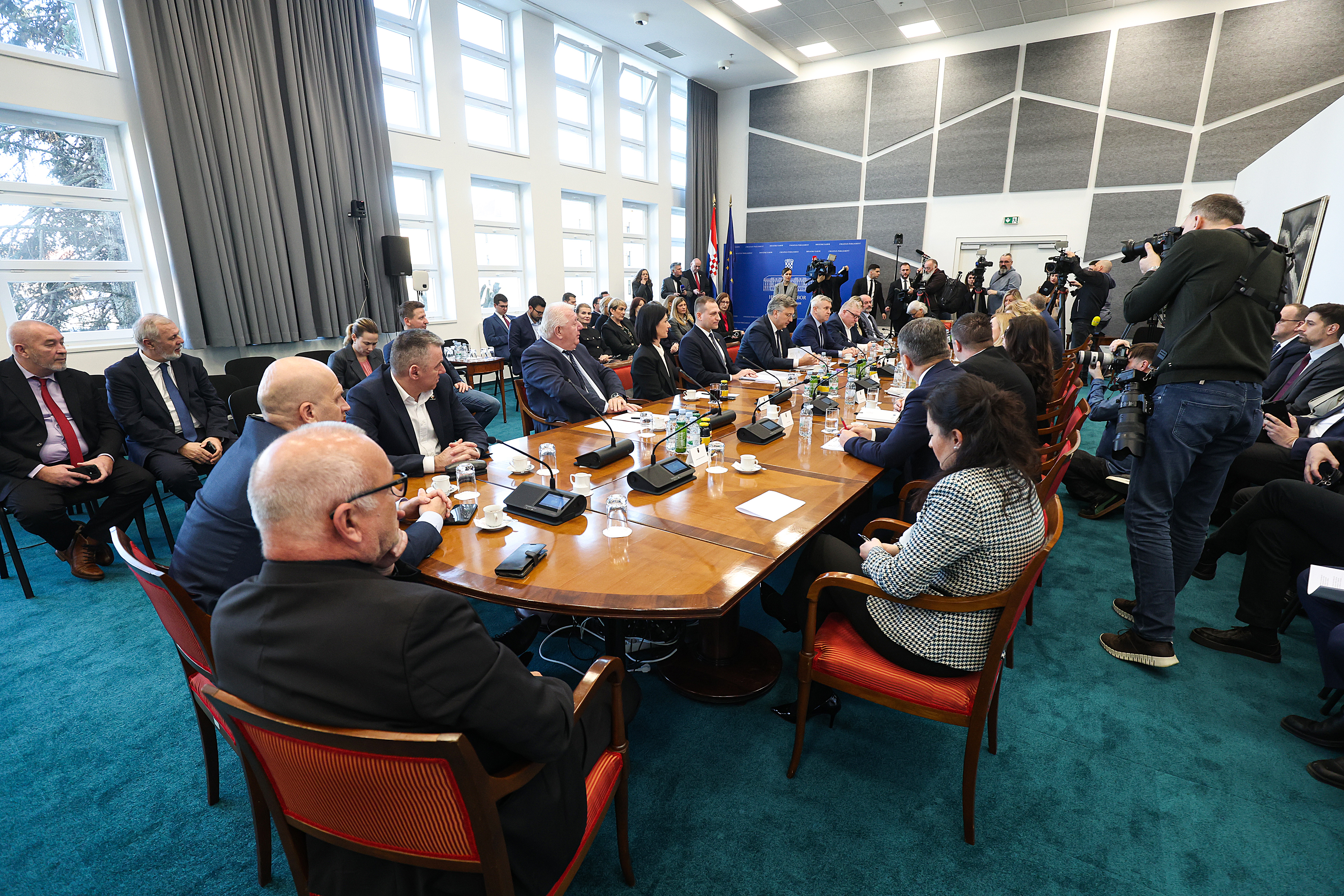 Zagreb: Andrej Plenković  predstavio je kandidata  za novog ministra poljoprivrede, šumarstva i ribarstva Davida Vlajčića