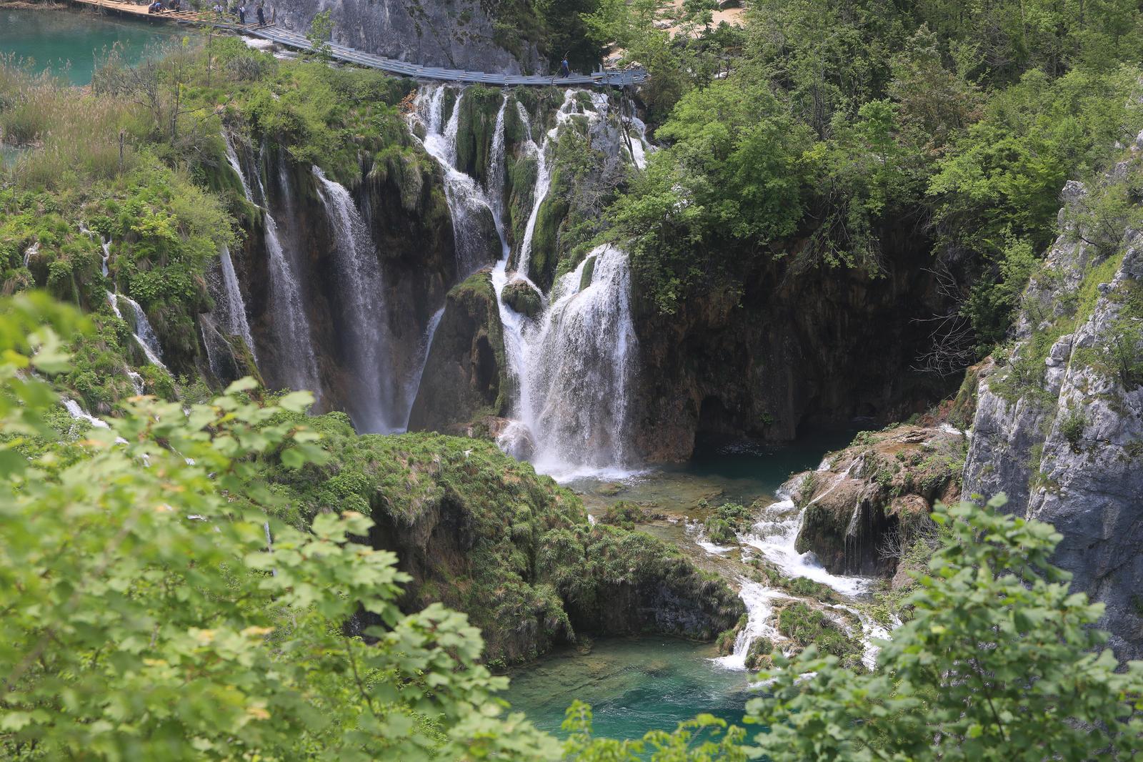 Turisti na Plitvicama