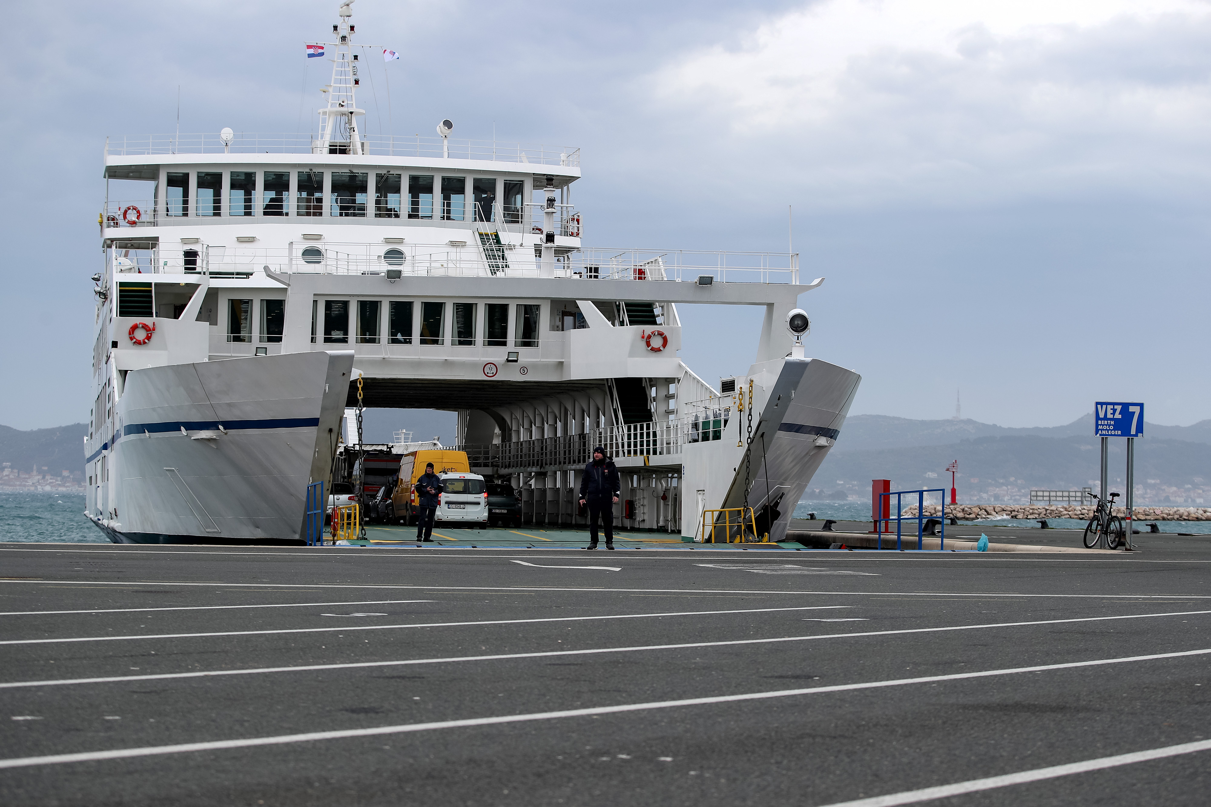 trajekt, jadrolinija