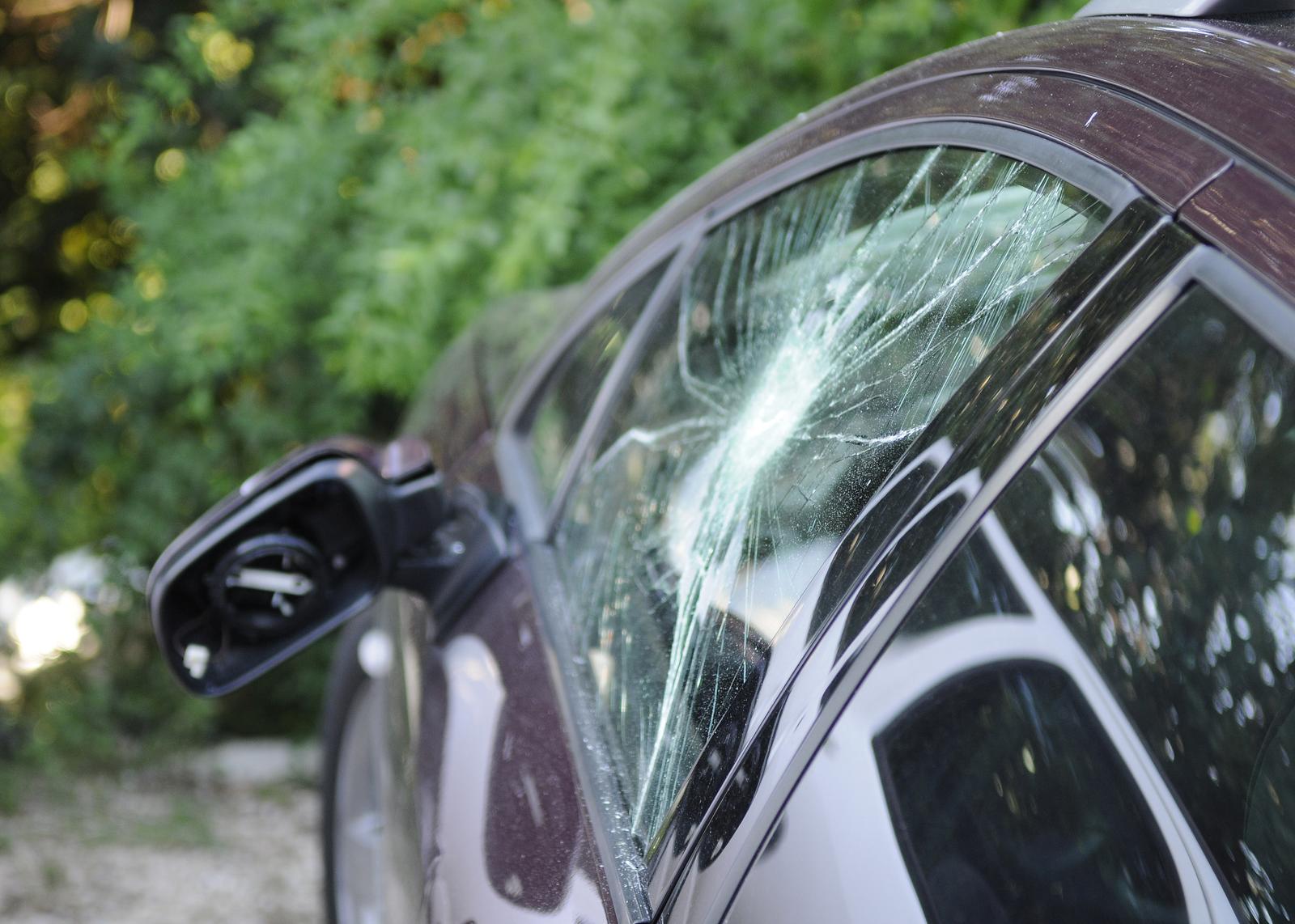 Plat: Razbijen automobil beogradskog odvjetnika Branislava Popovi?a