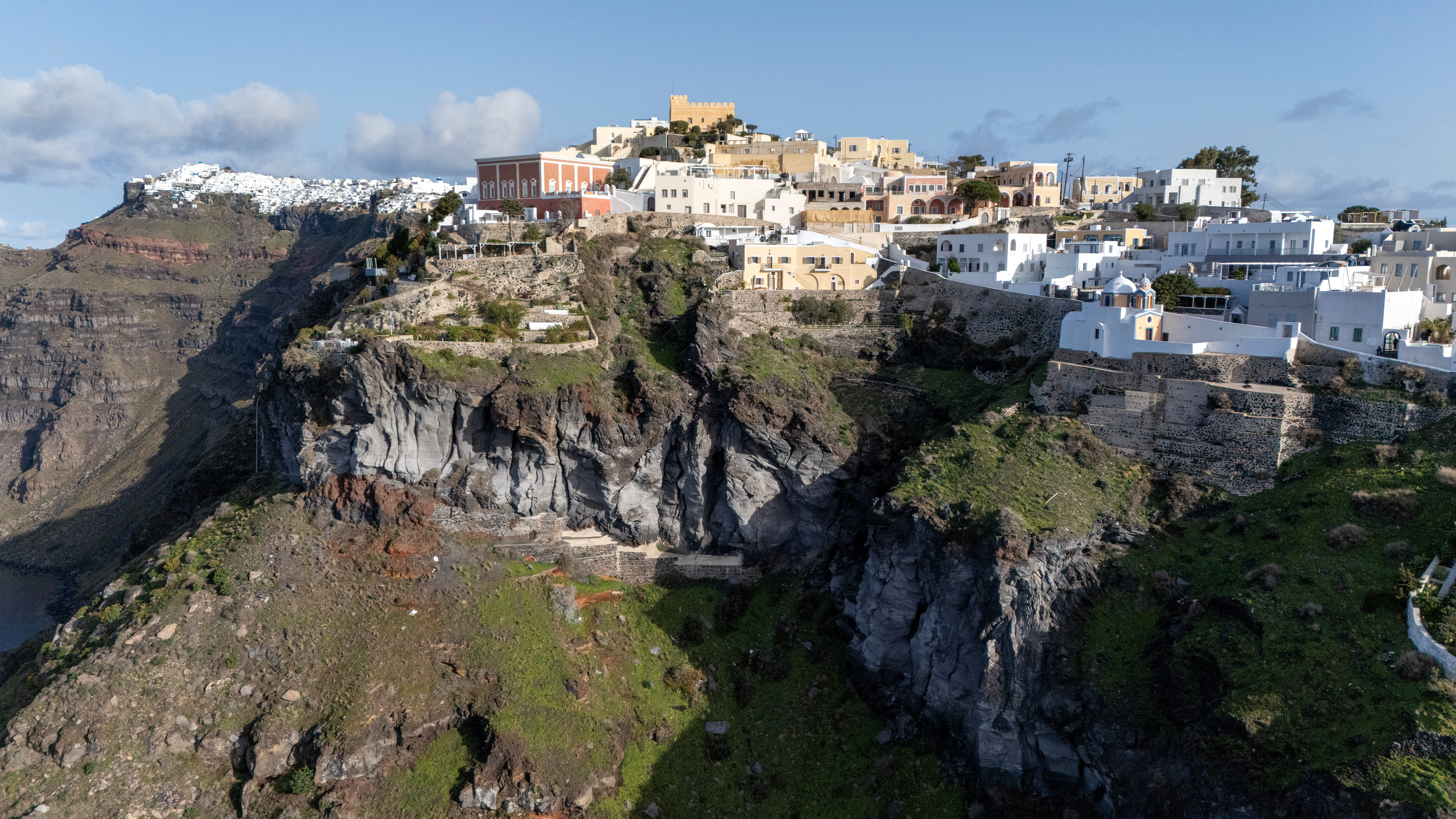 Greece's tourism jewel Santorini on alert after seismic activity