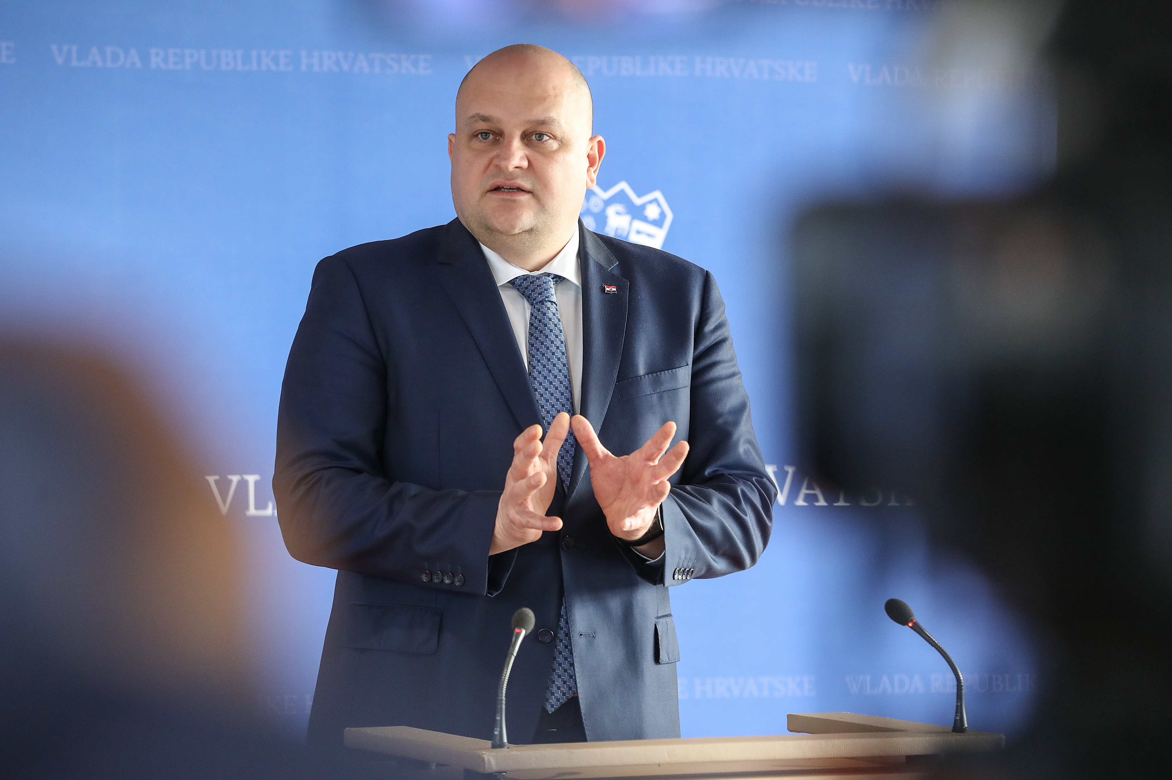 Ivan Šušnjara dao je izjavu za medije nakon sjednice Vlade