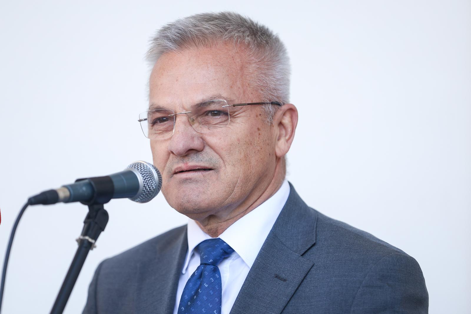 Predsjednički kandidat Dragan Primorac prisustvovao je ceremoniji otvaranja doma kulture u Blatnici