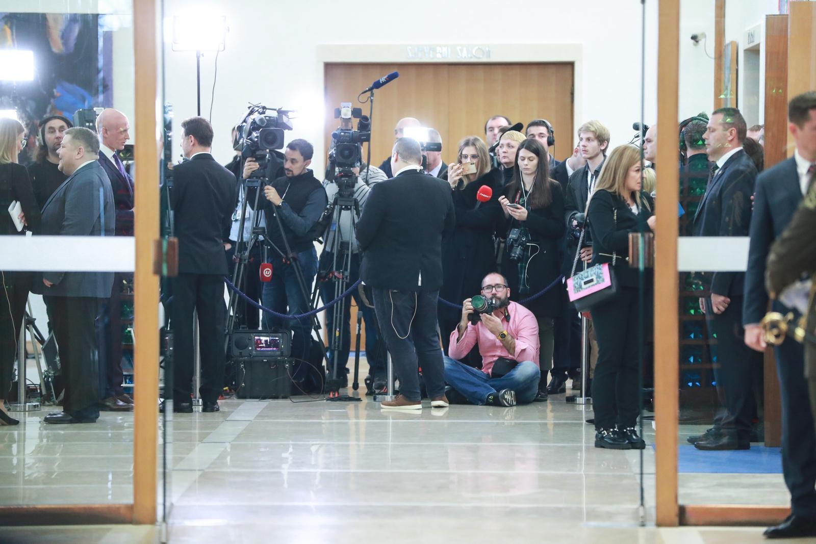 Zagreb: Dolazak uzvanika za inauguraciju Zorana Milanovića