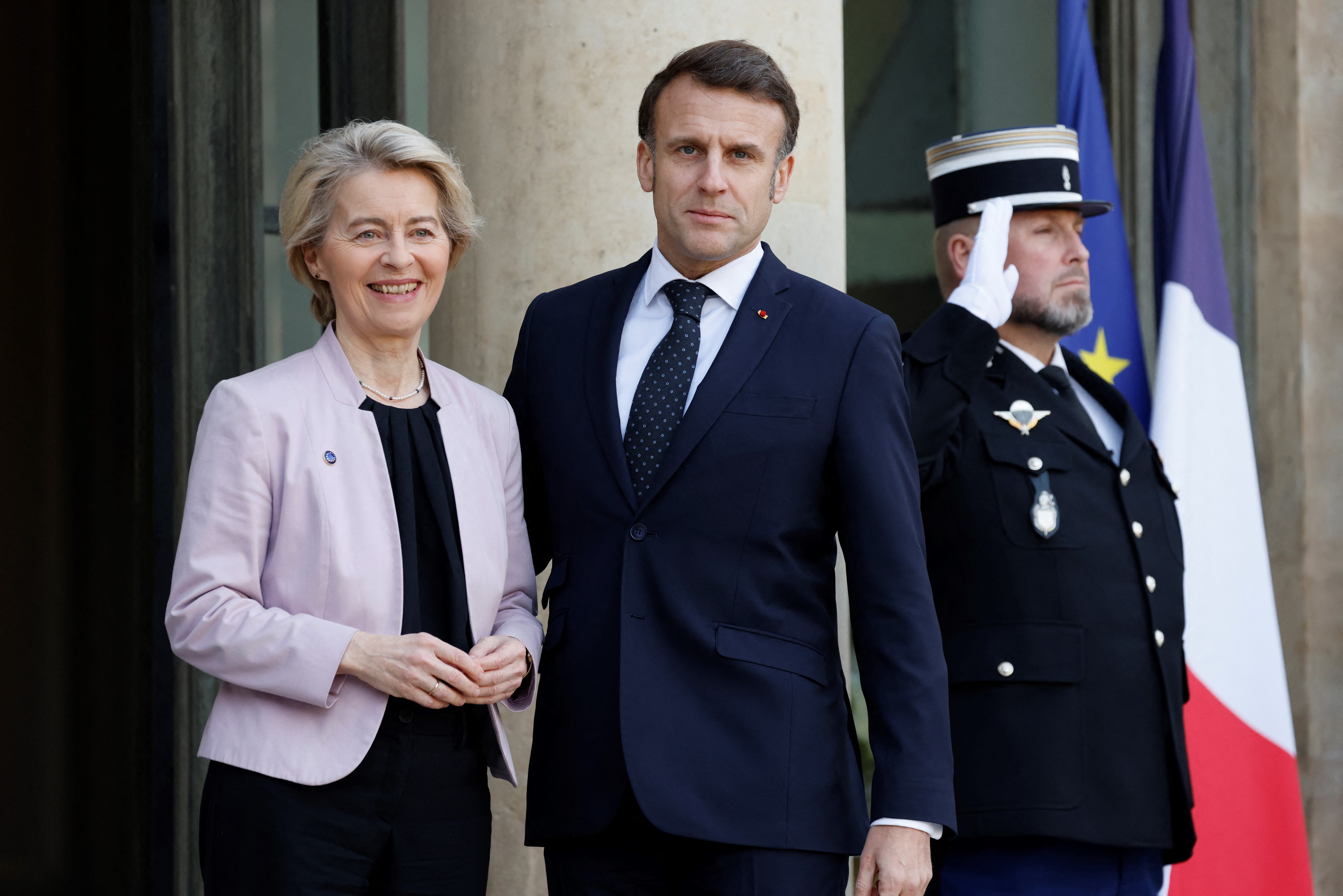 Ursula von der Leyen i Emmanuel Macron