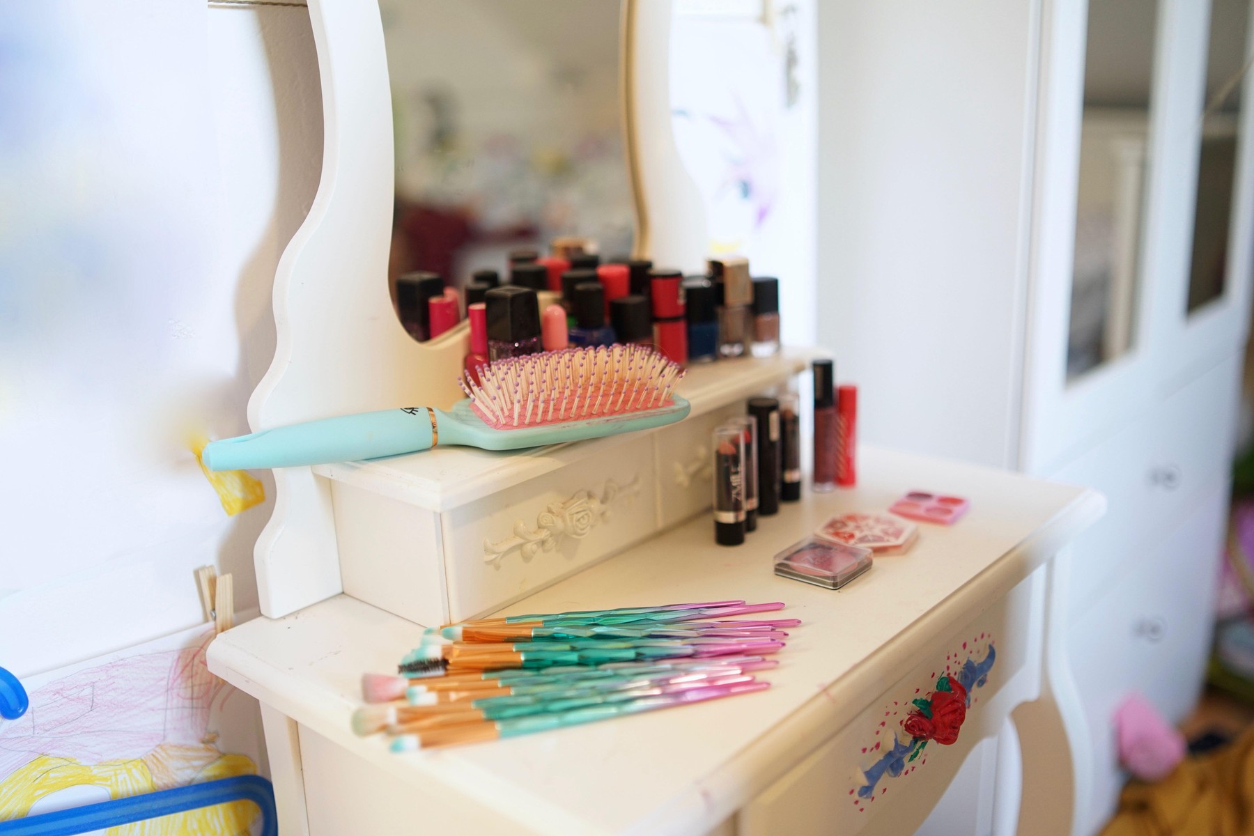 Close up of a little girls vanity table