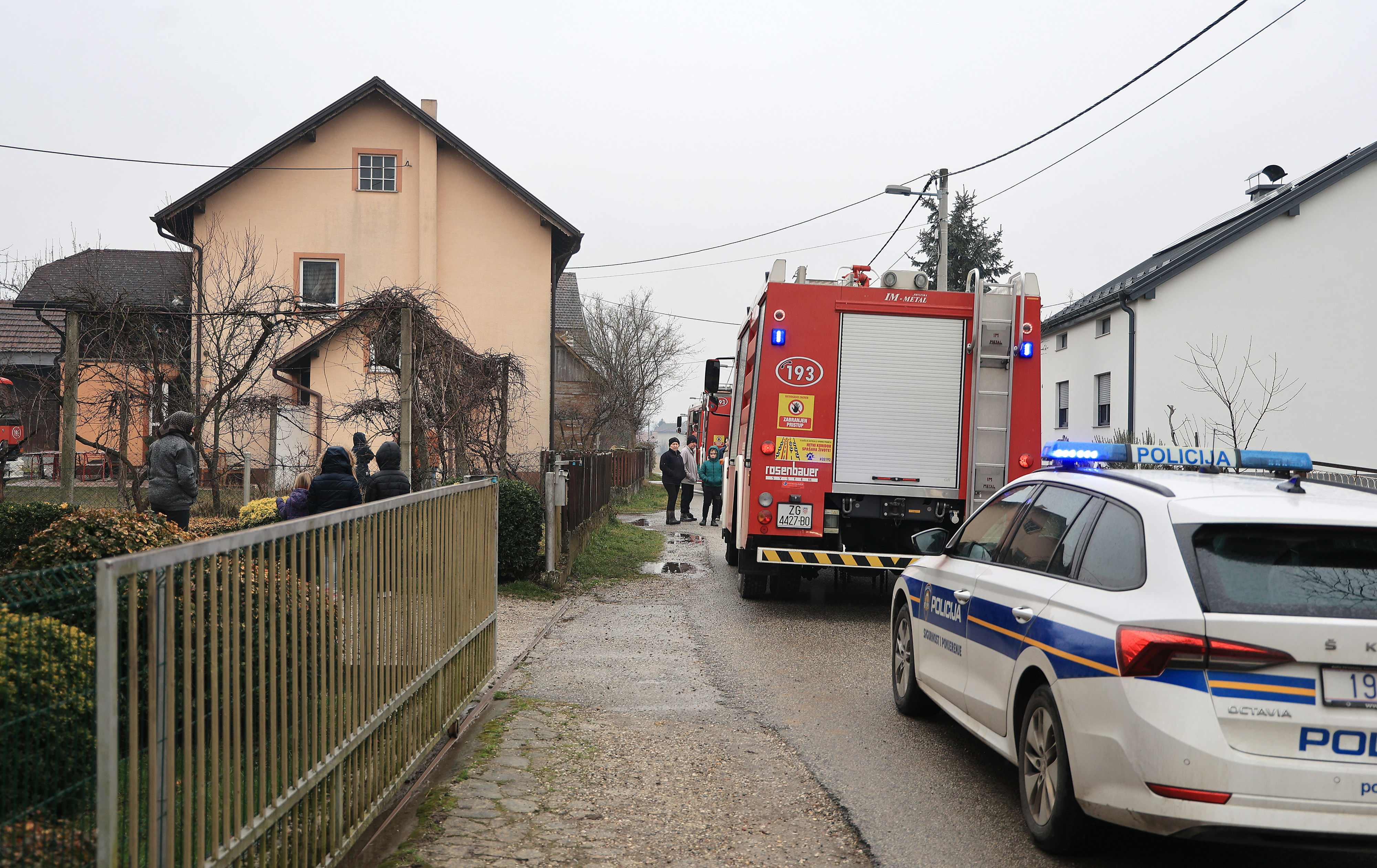 Zagreb: U požaru kuće kod Brezovice smrtno stradao nepokretni muškarac