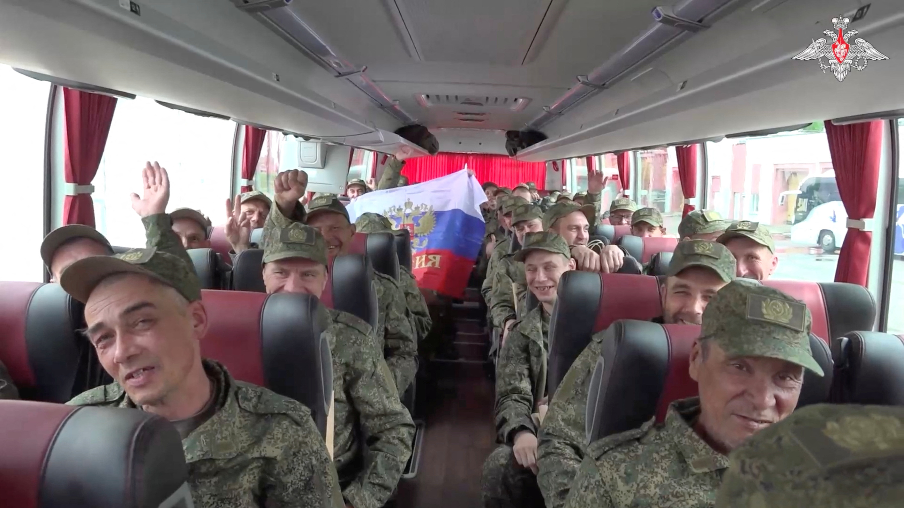 Ruski vojnici nakon izmjene zatvorenika s Ukrajinom