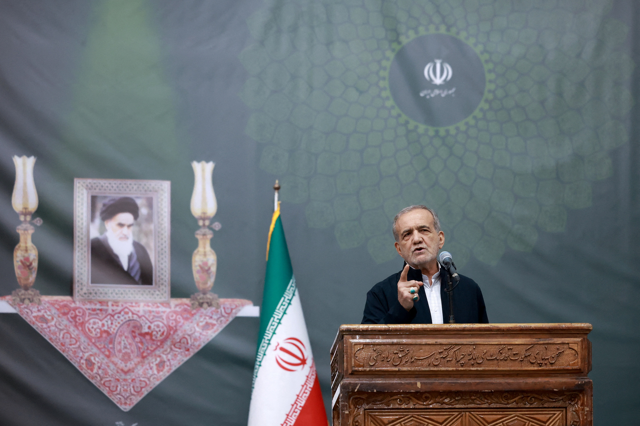 REUTERS 2.7. iranski predsjednik Pezeshkian, pezeškijan