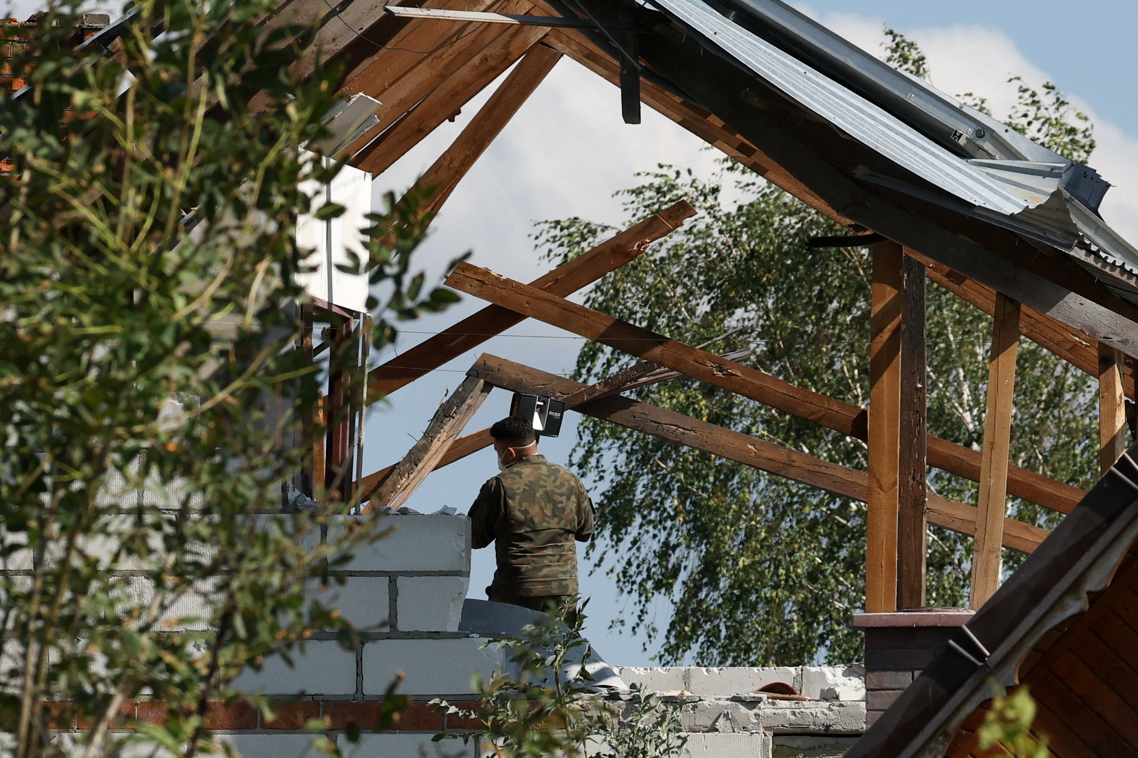 pad ruskog drona na kuću u poljskoj