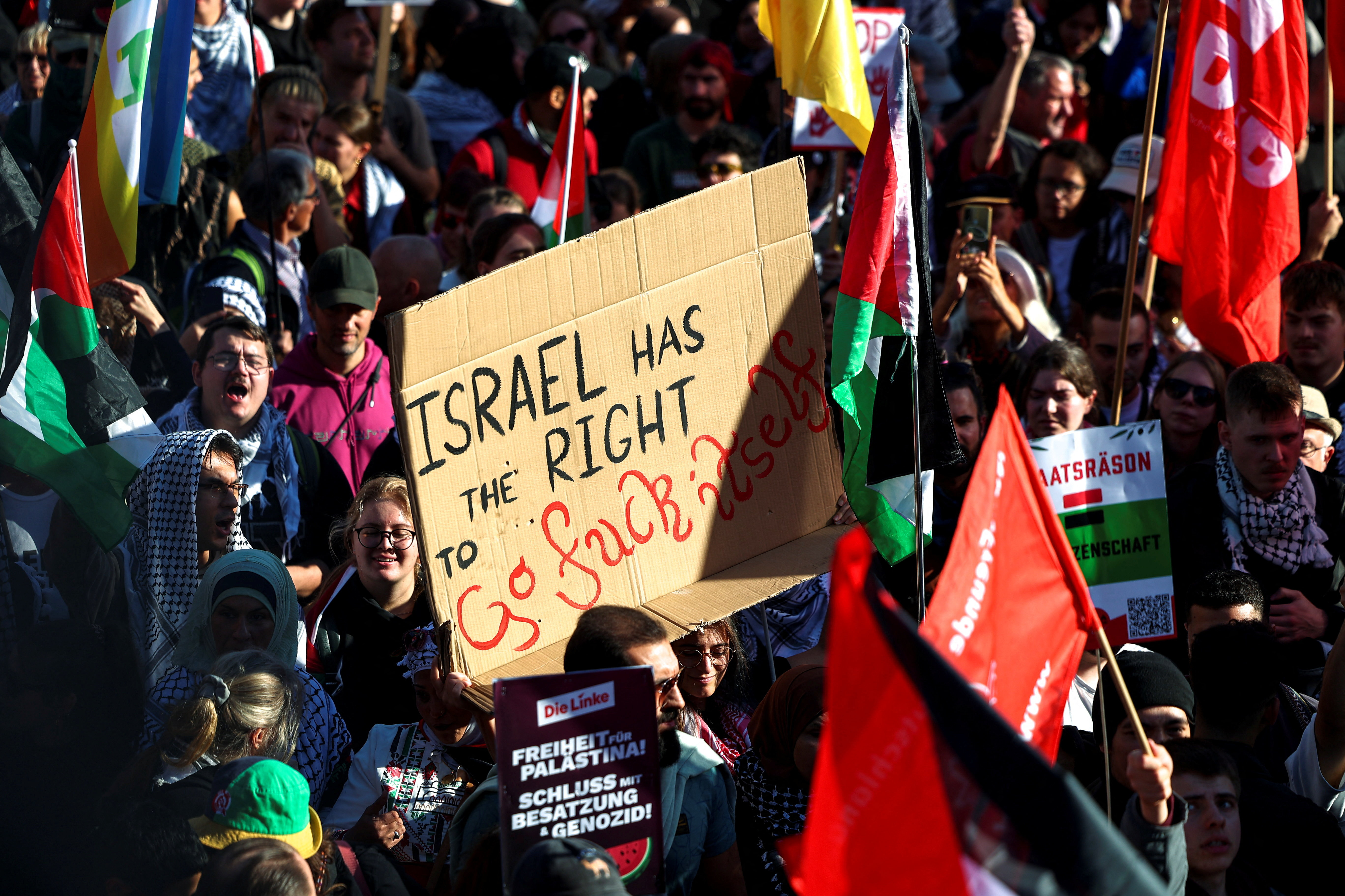 50.000 u Berlinu za mir u Gazi, inicijativu pokrenuo židovski violinist