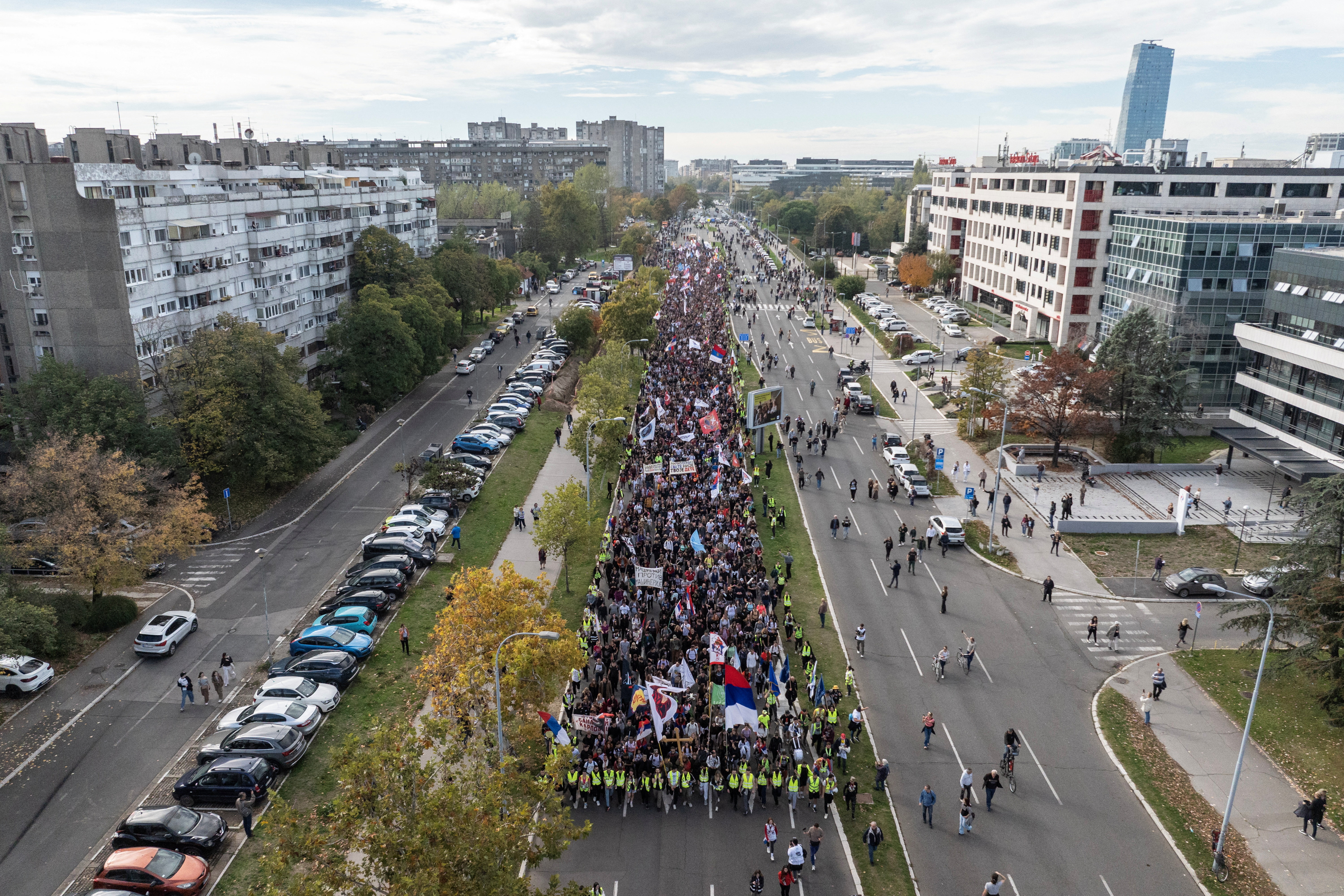 2025-10-30T112742Z_1600064078_RC2AMHAOQLIG_RTRMADP_3_SERBIA-PROTESTS-MARCH.JPG