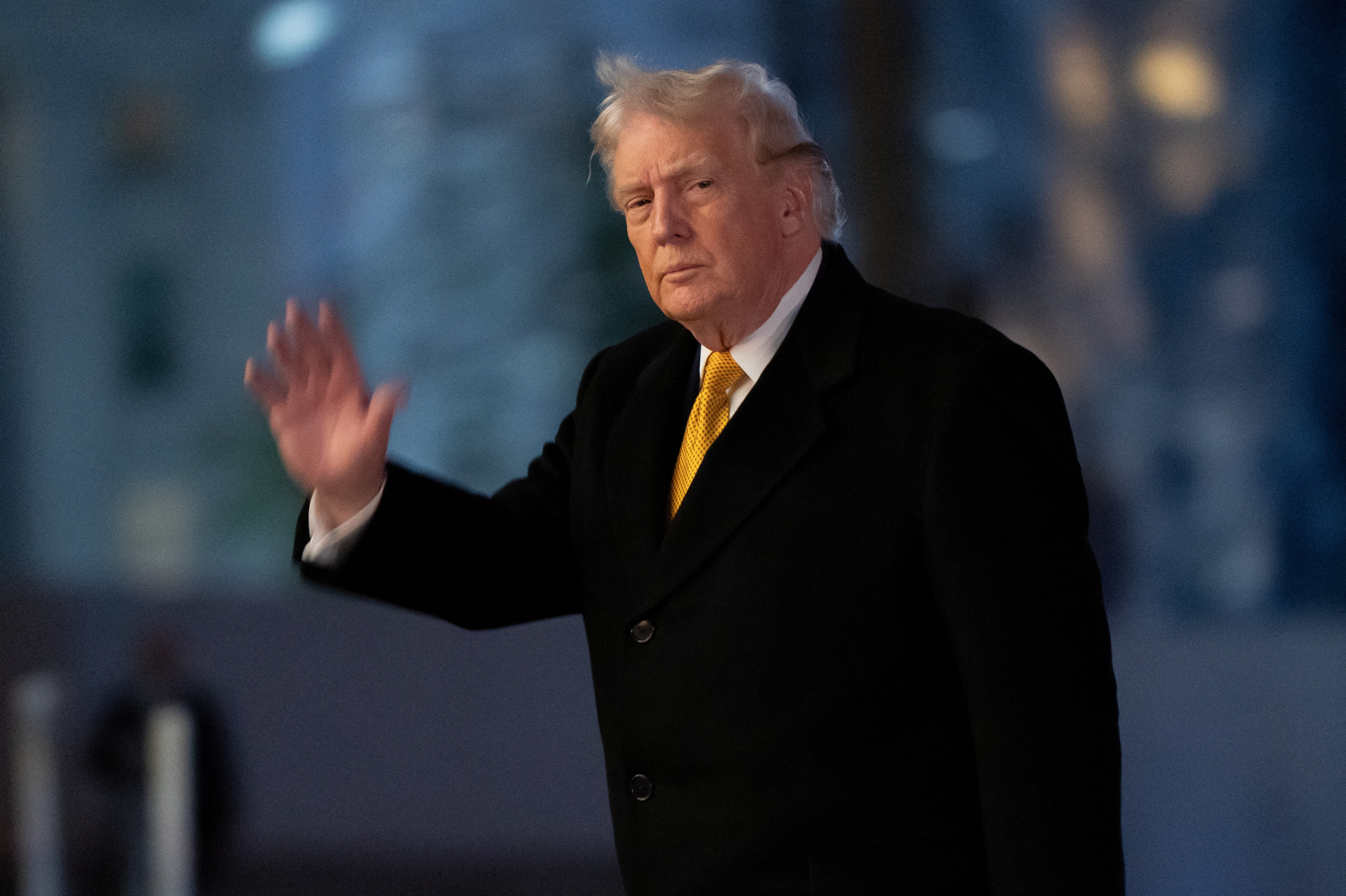 U.S. President Donald Trump walks to the White House as he returns from Florida, in Washington, D.C., U.S., January 4, 2026. REUTERS/Elizabeth Frantz