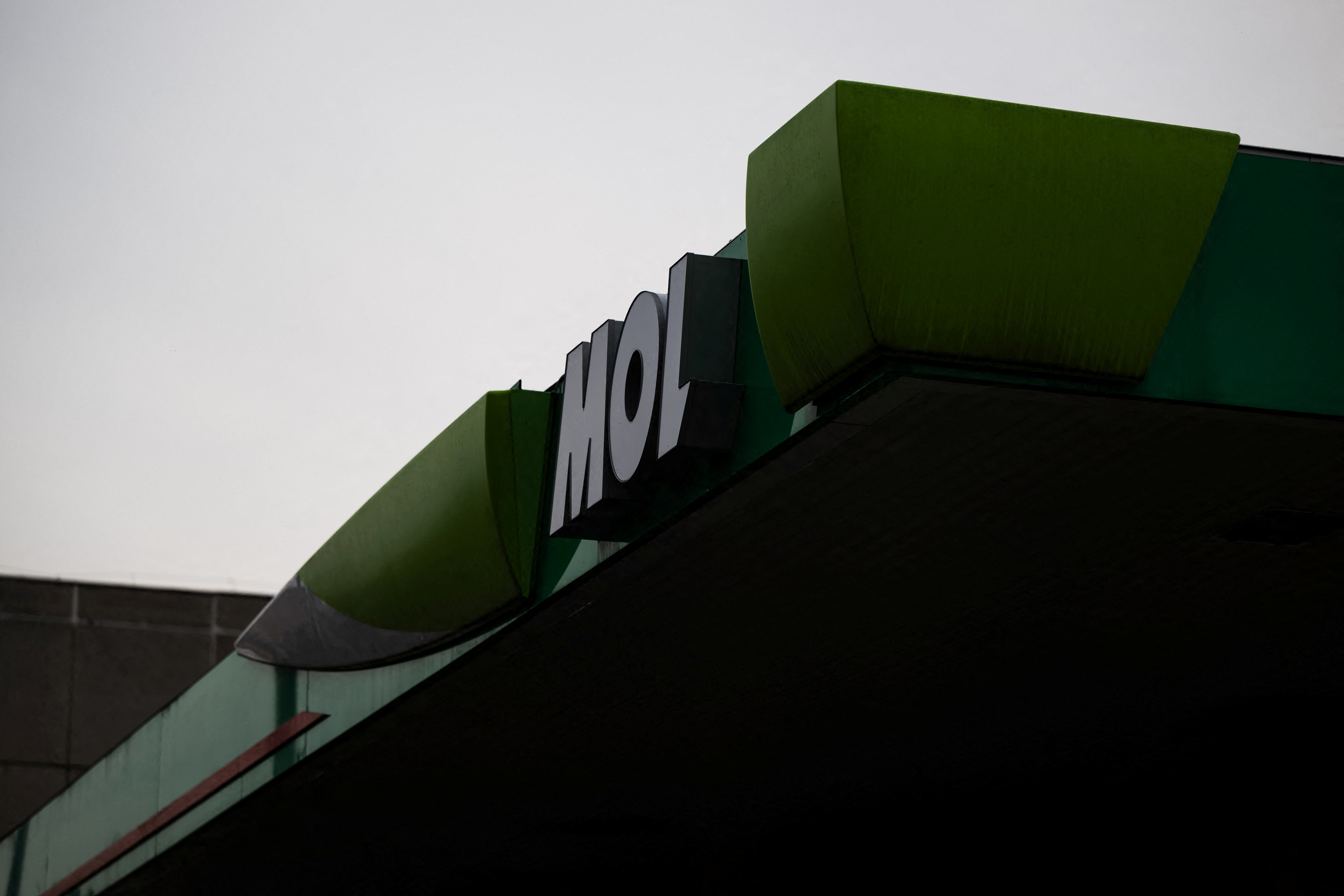 A MOL gas station in Eger, Hungary March 10, 2026. REUTERS/Marton Monus