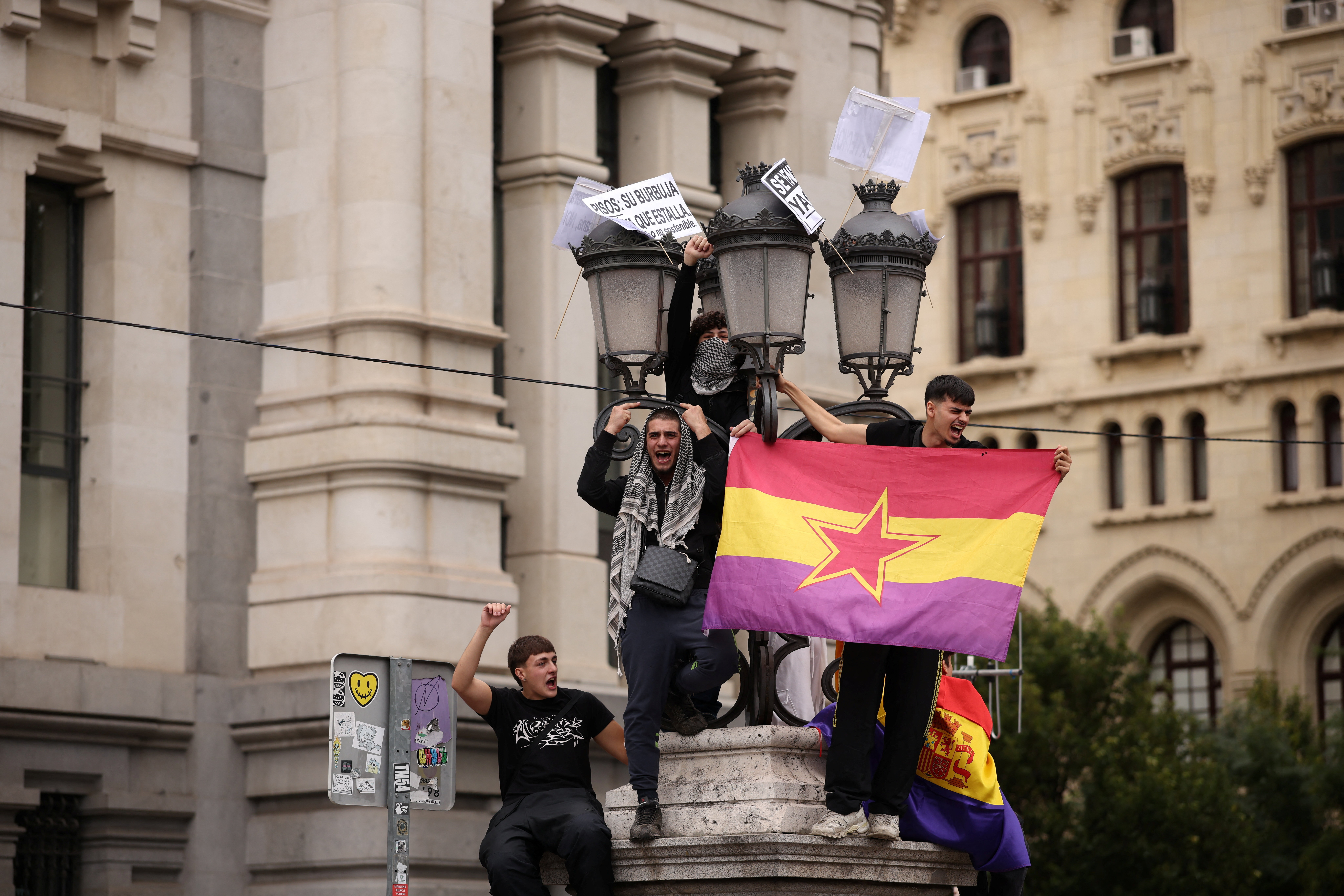 Demonstrators protest demanding political action to stop evictions and alleviate the housing crisis, in Madrid, Spain, October 3, 2026.