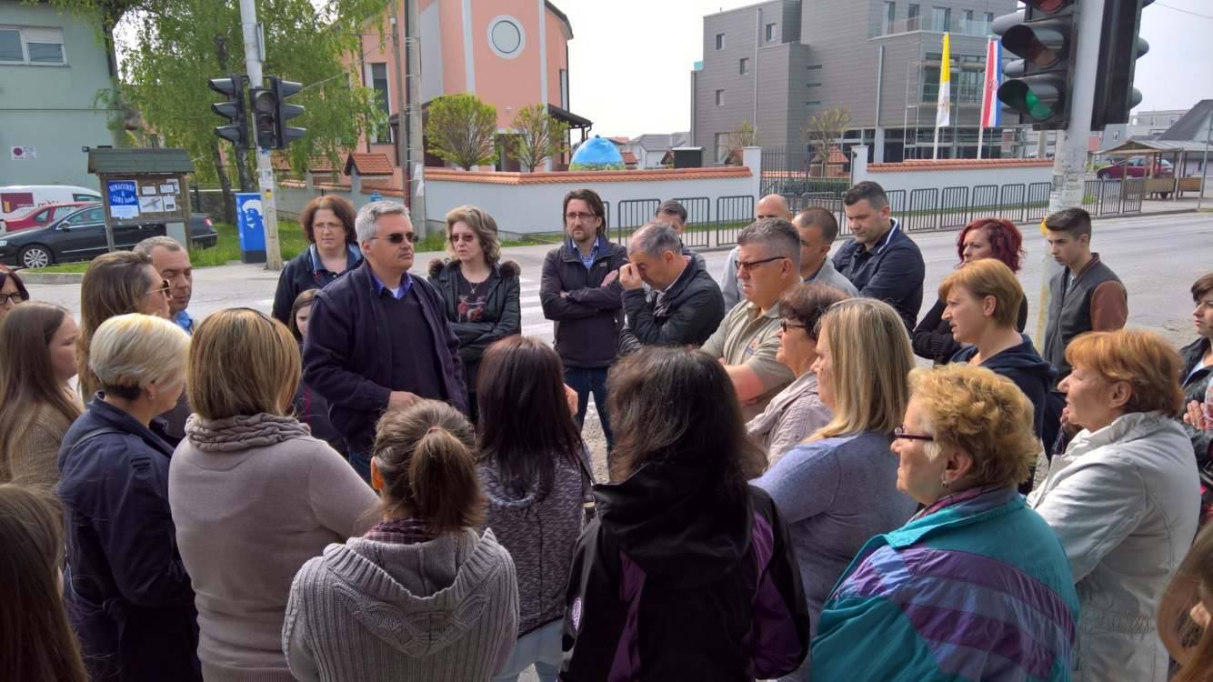 17916560_10210544198853529_1755663058_o