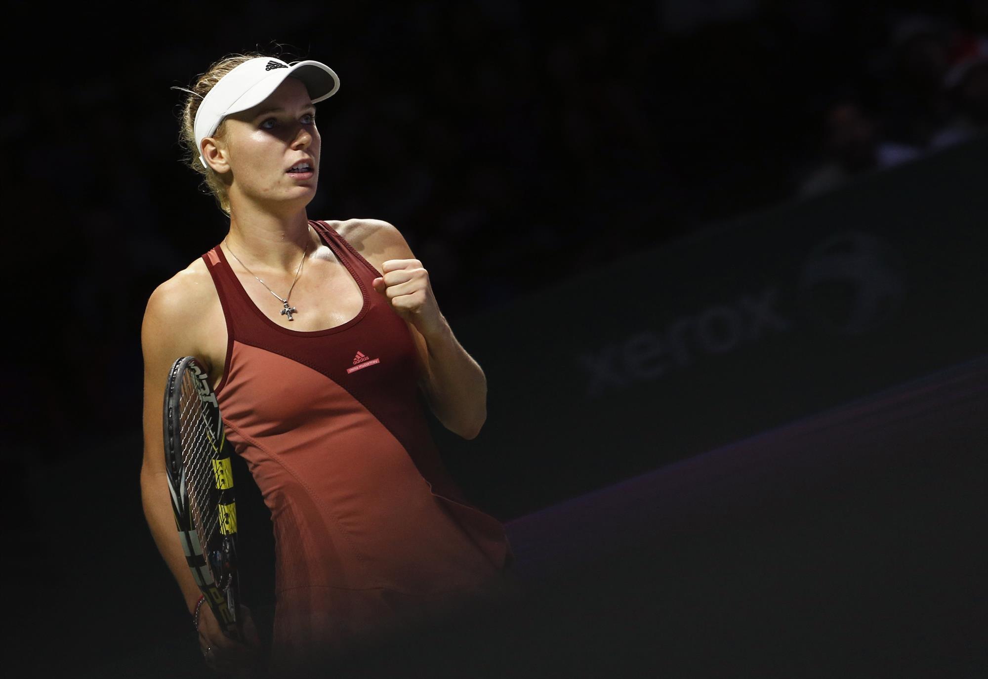 2014-10-23T075501Z_1989118066_GM1EAAN184X01_RTRMADP_3_TENNIS-WOMEN-WTA