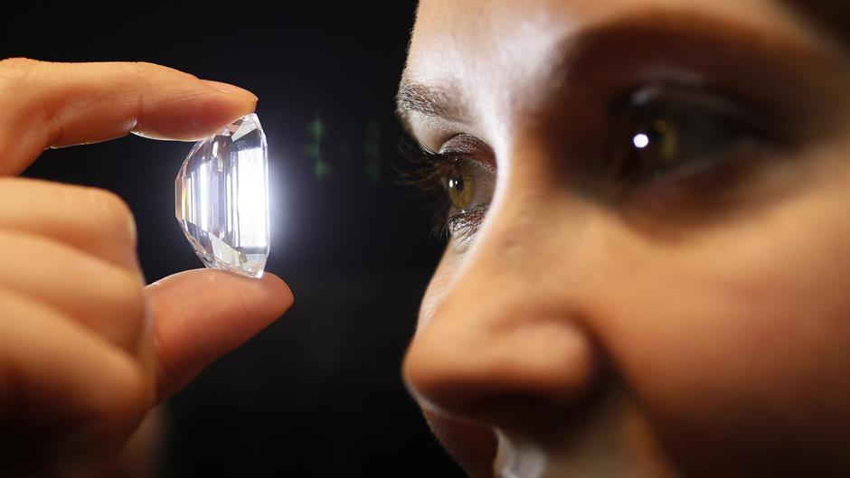 2015-02-13T114120Z_1037100876_GM1EB2D1ILZ01_RTRMADP_3_BRITAIN-BUSINESS