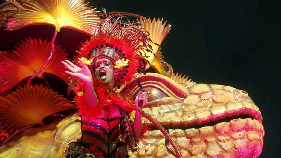 2015-02-16T070139Z_465886387_GM1EB2G15MY01_RTRMADP_3_BRAZIL-CARNIVAL