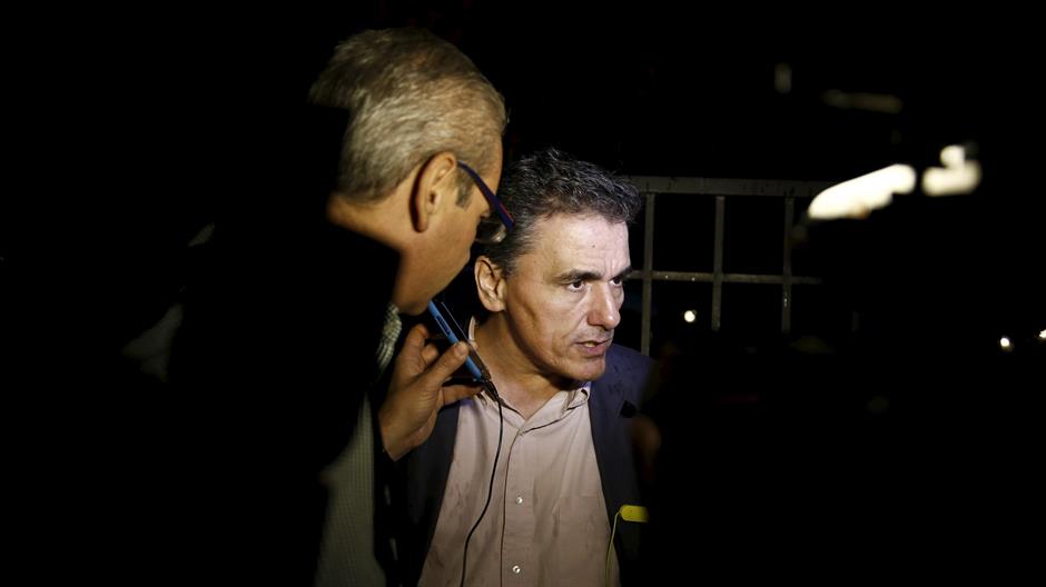 2015-07-06T154320Z_640366056_GF10000140504_RTRMADP_3_EUROZONE-GREECE