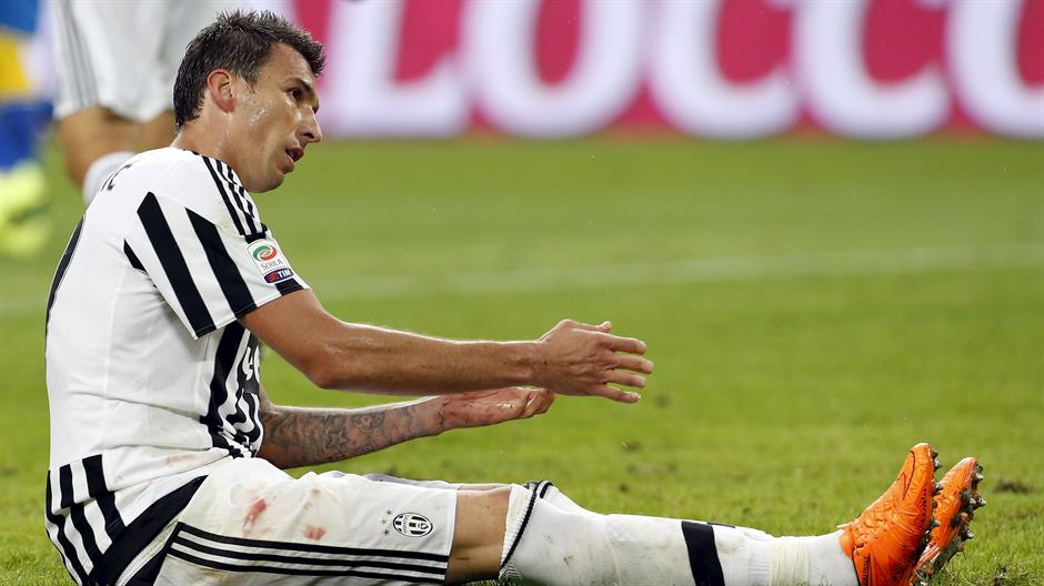 2015-08-23T182833Z_1219346210_GF10000180597_RTRMADP_3_SOCCER-ITALY