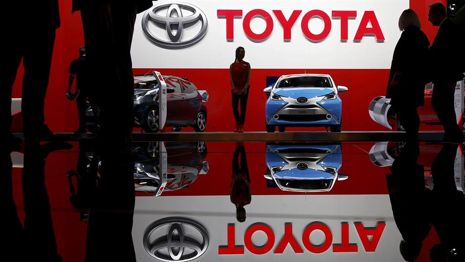 2015-09-15T103239Z_1213728577_LR2EB9F0TA4G4_RTRMADP_3_AUTOSHOW-FRANKFURT