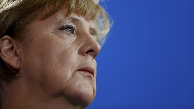 2015-09-15T131813Z_1778906946_LR2EB9F10Y2P0_RTRMADP_2_GERMANY-POLITICS