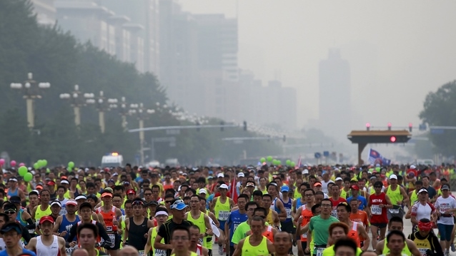 2015-09-20T054557Z_2097985358_GF10000213310_RTRMADP_2_CHINA-MARATHON