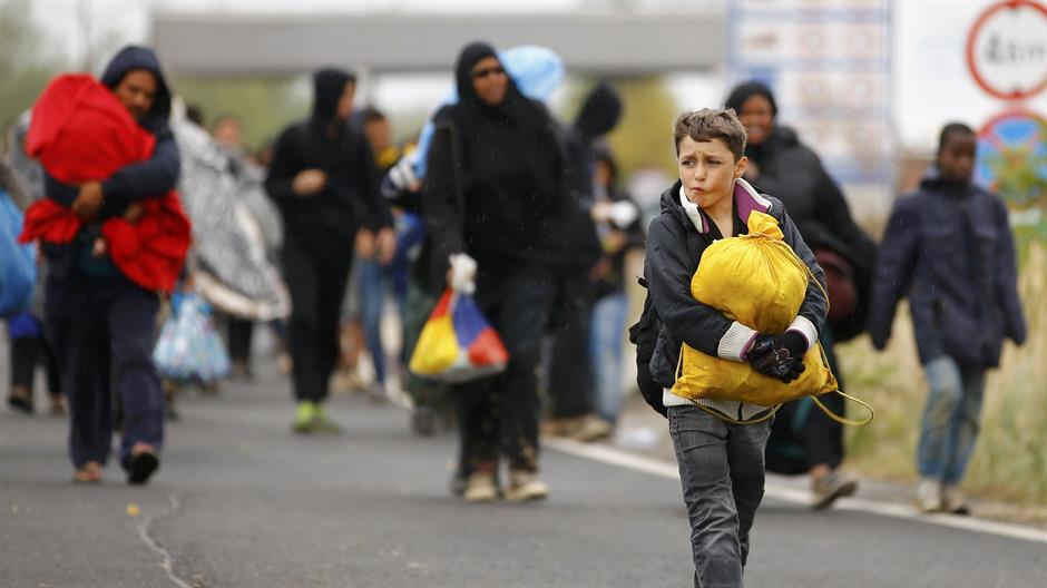 2015-09-25T125439Z_1958137352_LR2EB9P0ZUR1L_RTRMADP_3_EUROPE-MIGRANTS-AUSTRIA