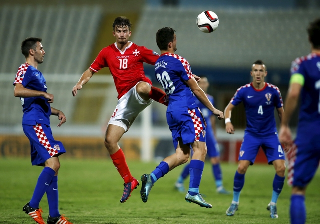 2015-10-13T200402Z_1386902006_GF10000243831_RTRMADP_2_SOCCER-EURO