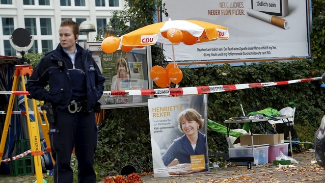 2015-10-17T125343Z_1973435016_GF10000248246_RTRMADP_2_GERMANY-ATTACK(1)