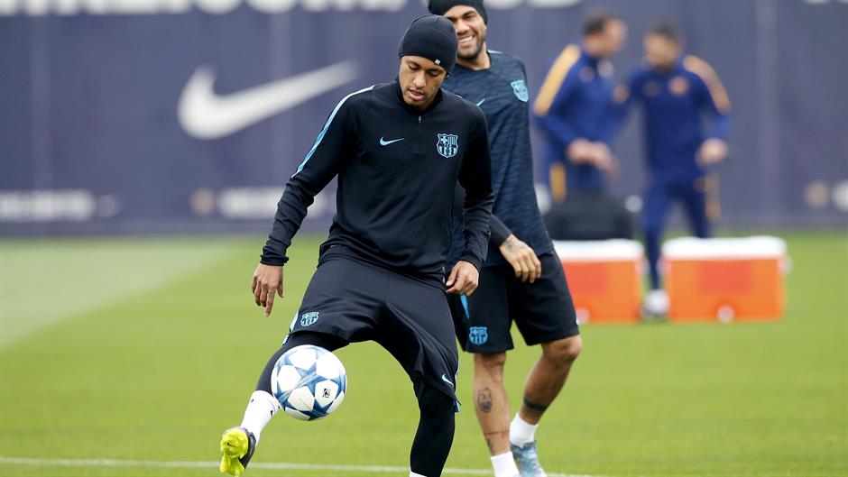 2015-10-19T100109Z_1910127513_GF10000250683_RTRMADP_3_SOCCER-CHAMPIONS-BARCELONA