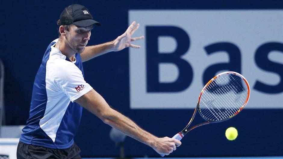 2015-10-28T172954Z_2024612824_LR1EBAS1CLJ1Y_RTRMADP_3_TENNIS-MEN-SWITZERLAND