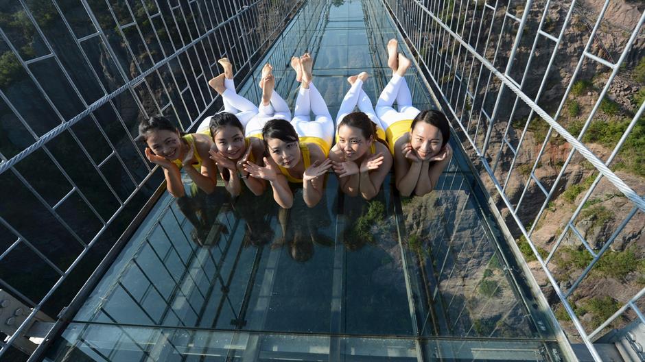 2015-11-05T101119Z_613224309_GF20000046517_RTRMADP_3_CHINA-ODDLY