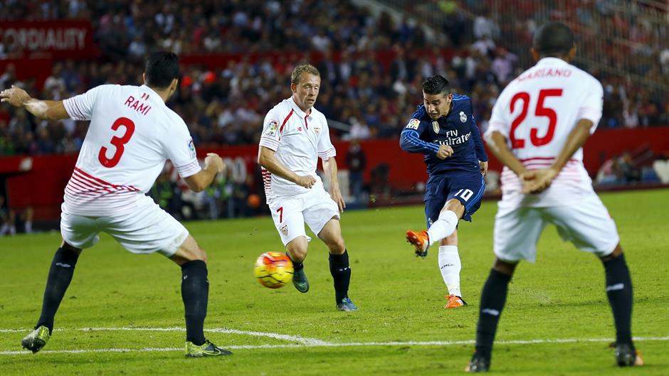 2015-11-08T215800Z_1377982911_GF20000051175_RTRMADP_3_SOCCER-SPAIN