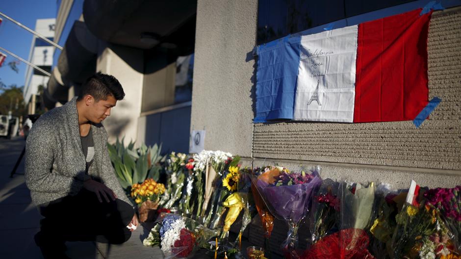 2015-11-15T044337Z_1505186924_GF20000060047_RTRMADP_3_FRANCE-SHOOTING-USA