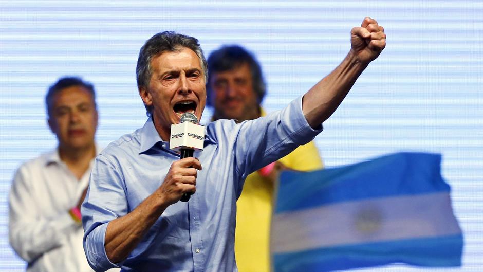 2015-11-23T021630Z_1851211729_GF20000070379_RTRMADP_3_ARGENTINA-ELECTION