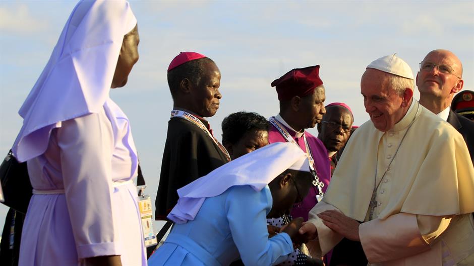 2015-11-27T184423Z_1284448658_GF20000076635_RTRMADP_3_POPE-AFRICA